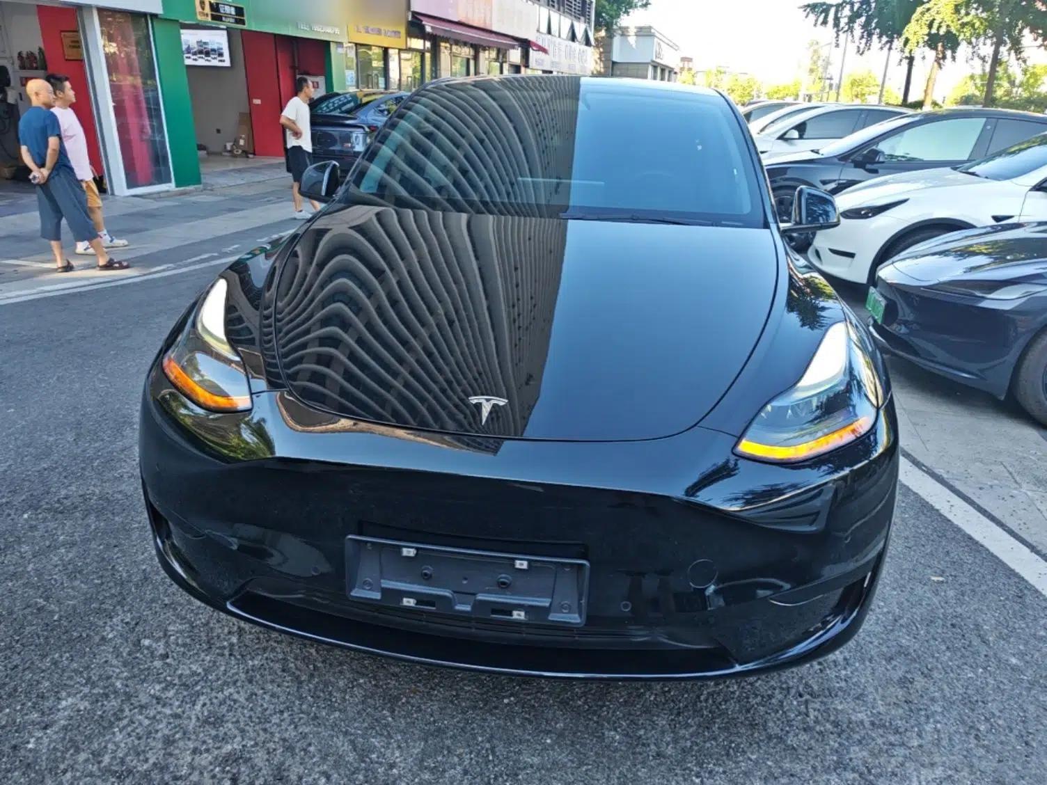 Tesla Model Y 2022 Revised Version Rear-Wheel Drive — миниатюра 2
