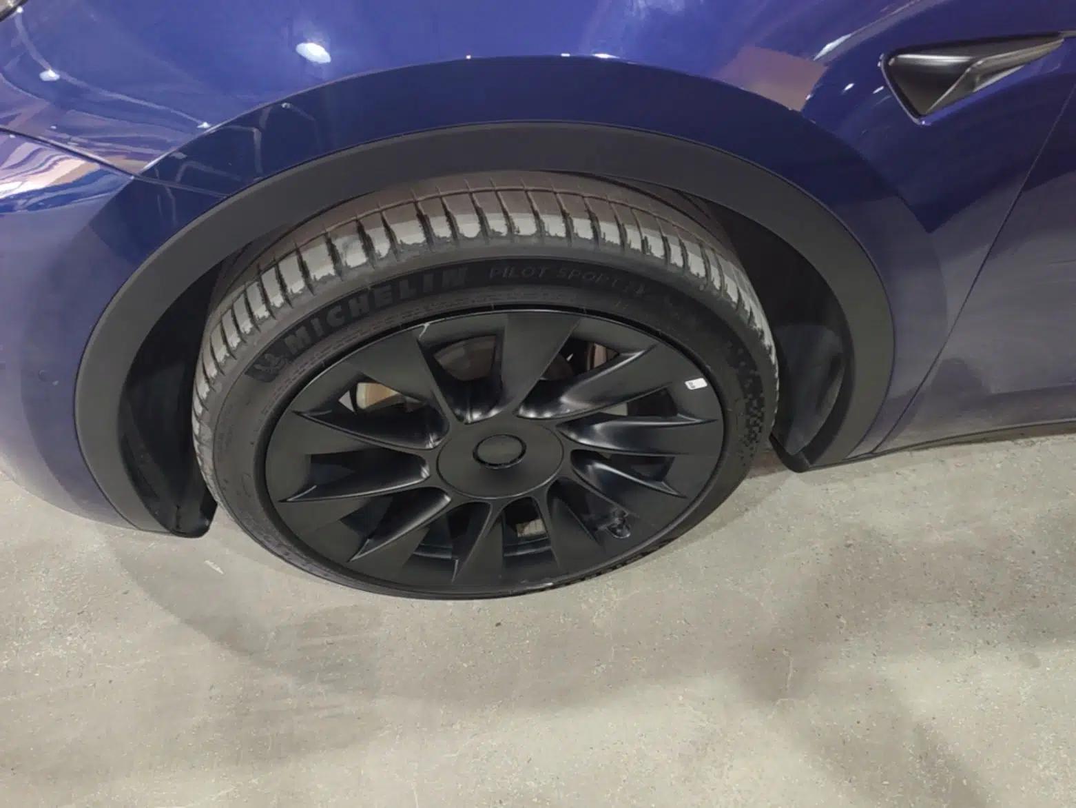 Tesla Model Y 2022 Revised Version Long-Range All-Wheel Drive — миниатюра 15