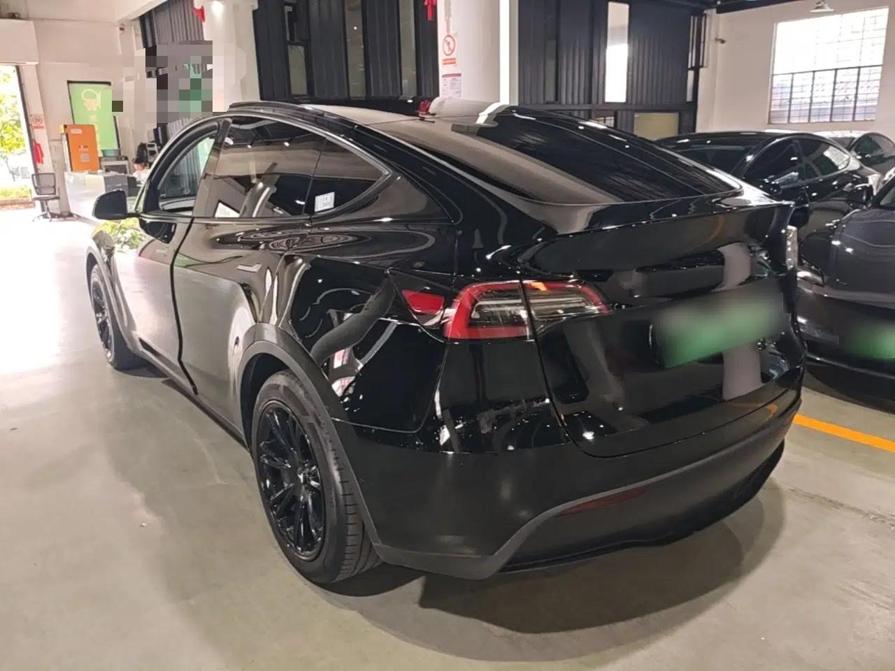 Tesla Model Y 2022 Revised Version Rear-Wheel Drive — миниатюра 4