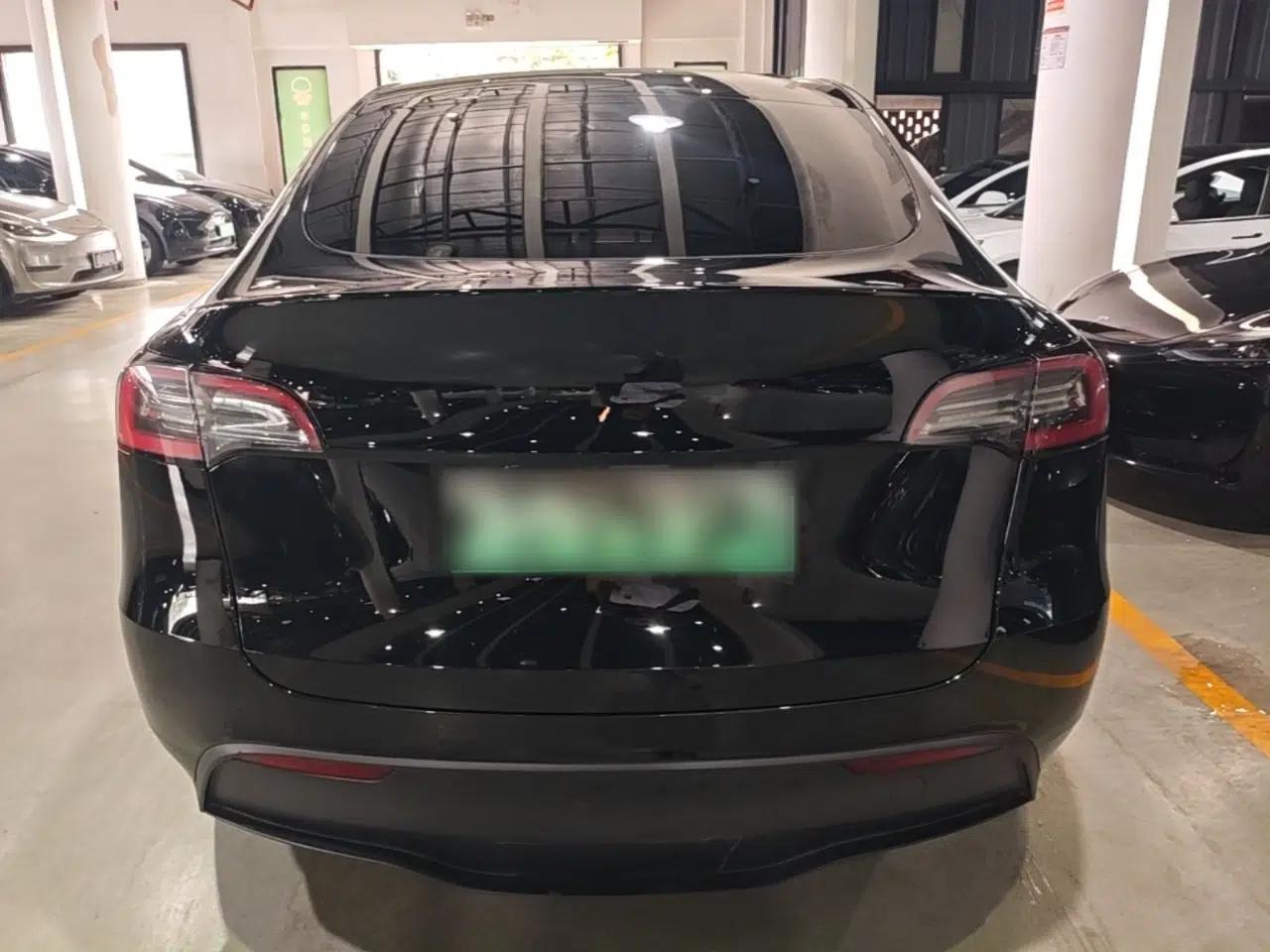 Tesla Model Y 2022 Revised Version Rear-Wheel Drive — миниатюра 5