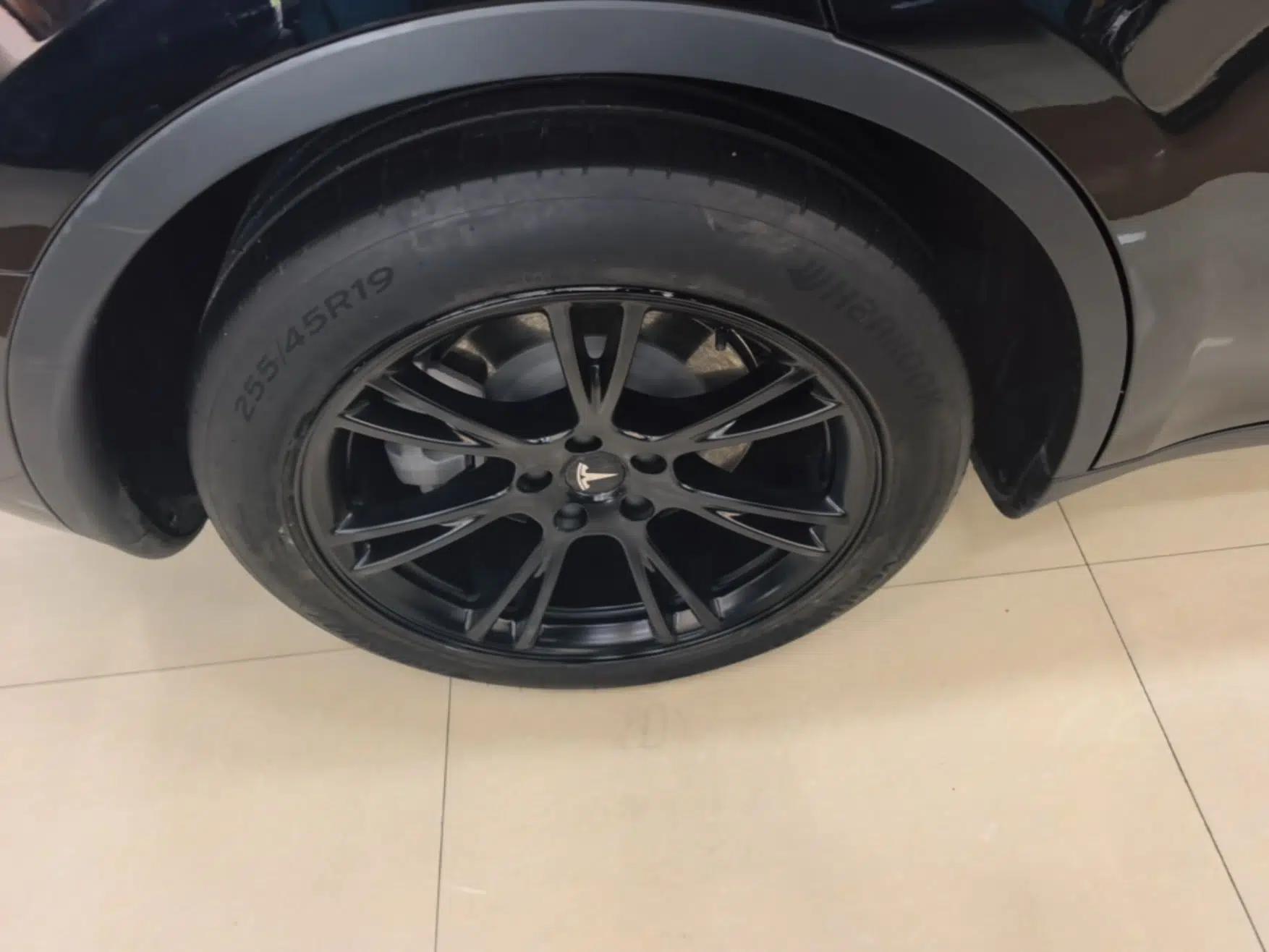 Tesla Model Y 2021 Standard Range Rear-Wheel Drive Version — миниатюра 11