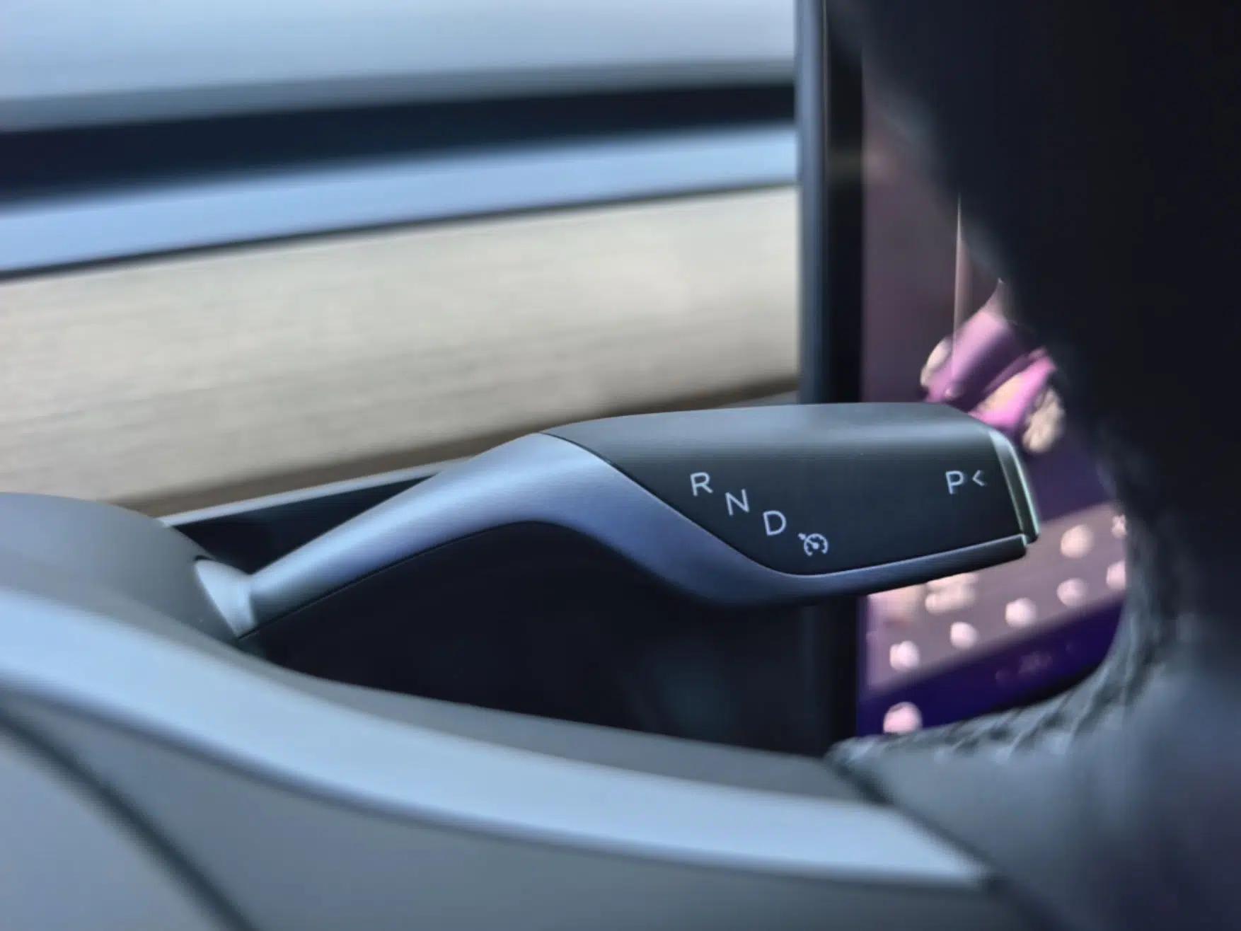 Tesla Model Y 2021 Standard Range Rear-Wheel Drive Version — миниатюра 16