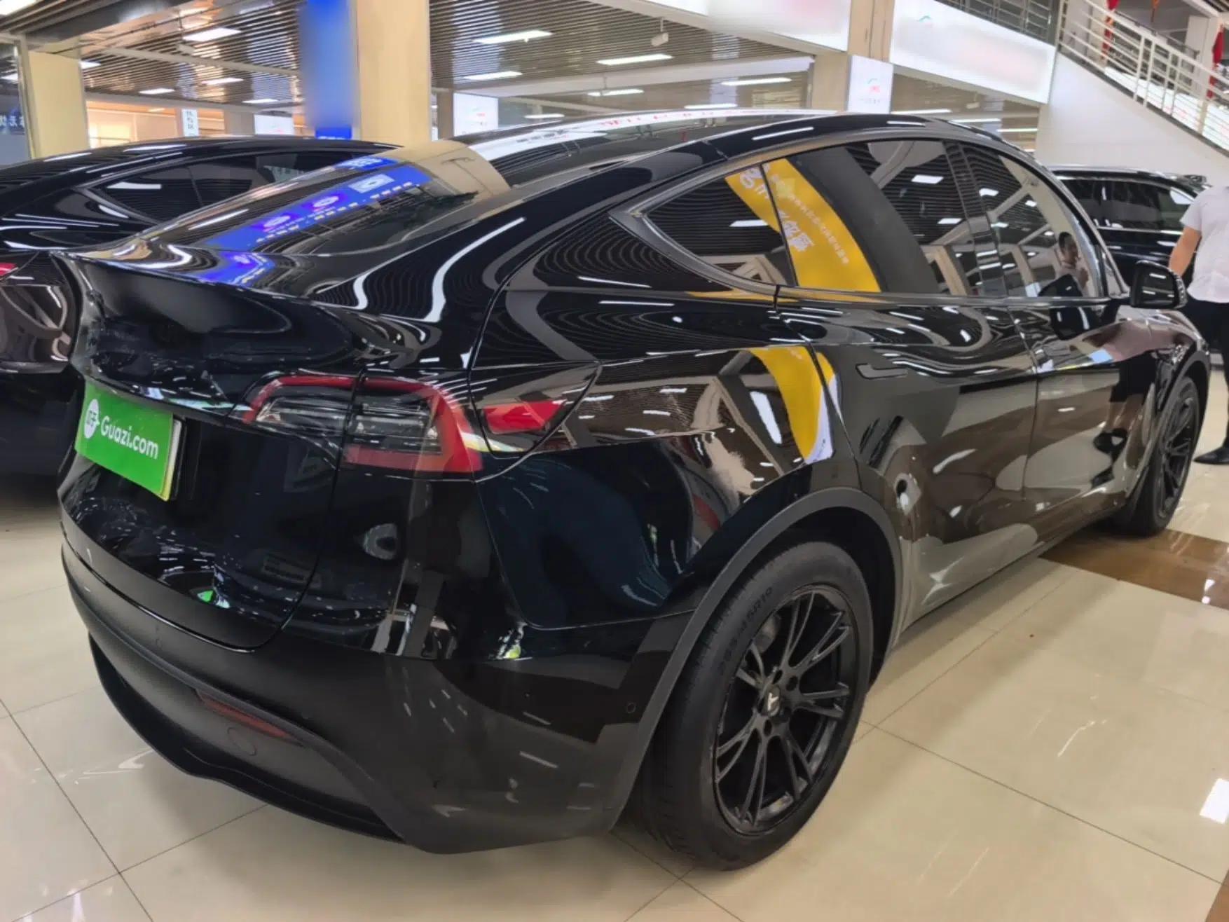 Tesla Model Y 2021 Standard Range Rear-Wheel Drive Version — миниатюра 6