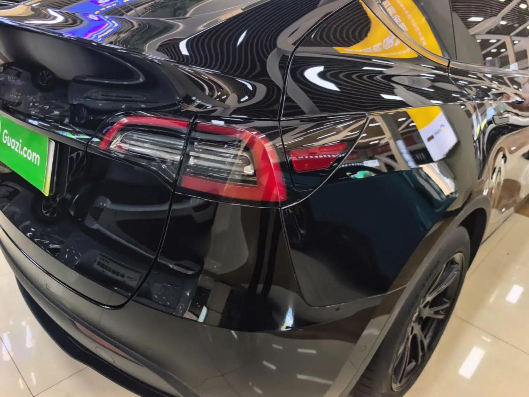 Tesla Model Y 2021 Standard Range Rear-Wheel Drive Version — миниатюра 9