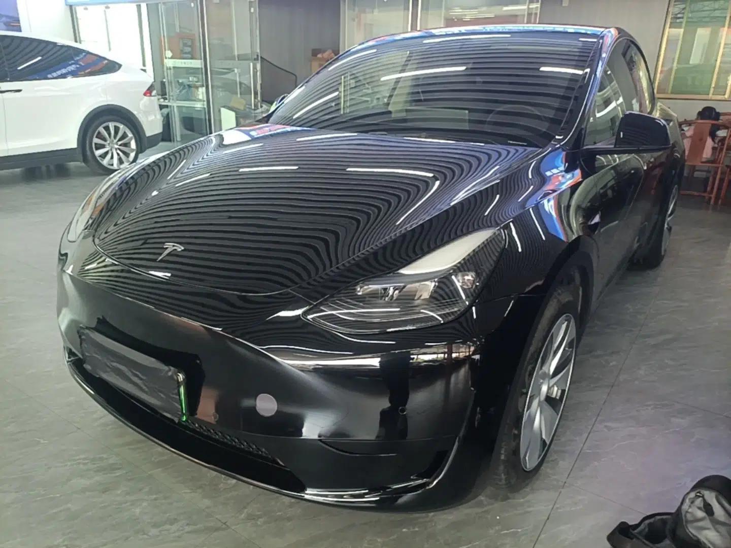 Tesla Model Y 2022 Revised Version Rear-Wheel Drive — миниатюра 1