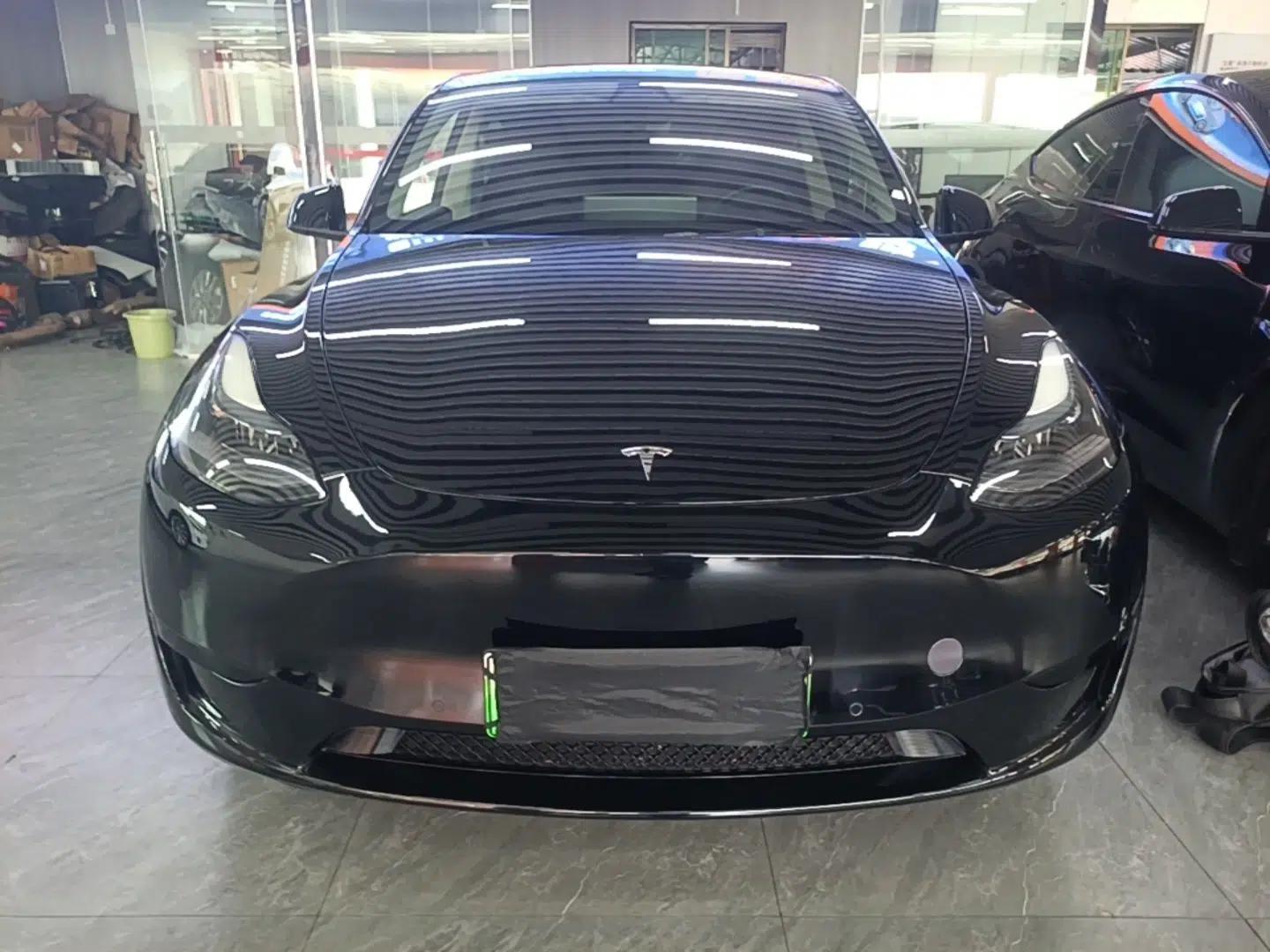 Tesla Model Y 2022 Revised Version Rear-Wheel Drive — миниатюра 2