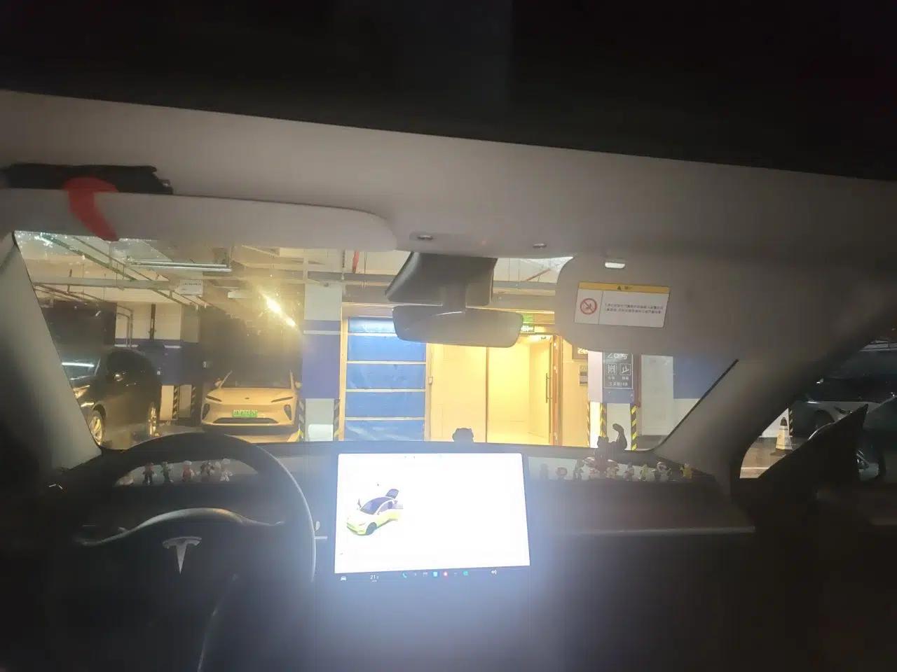 Tesla Model Y 2021 Standard Range Rear-Wheel Drive Version — миниатюра 18