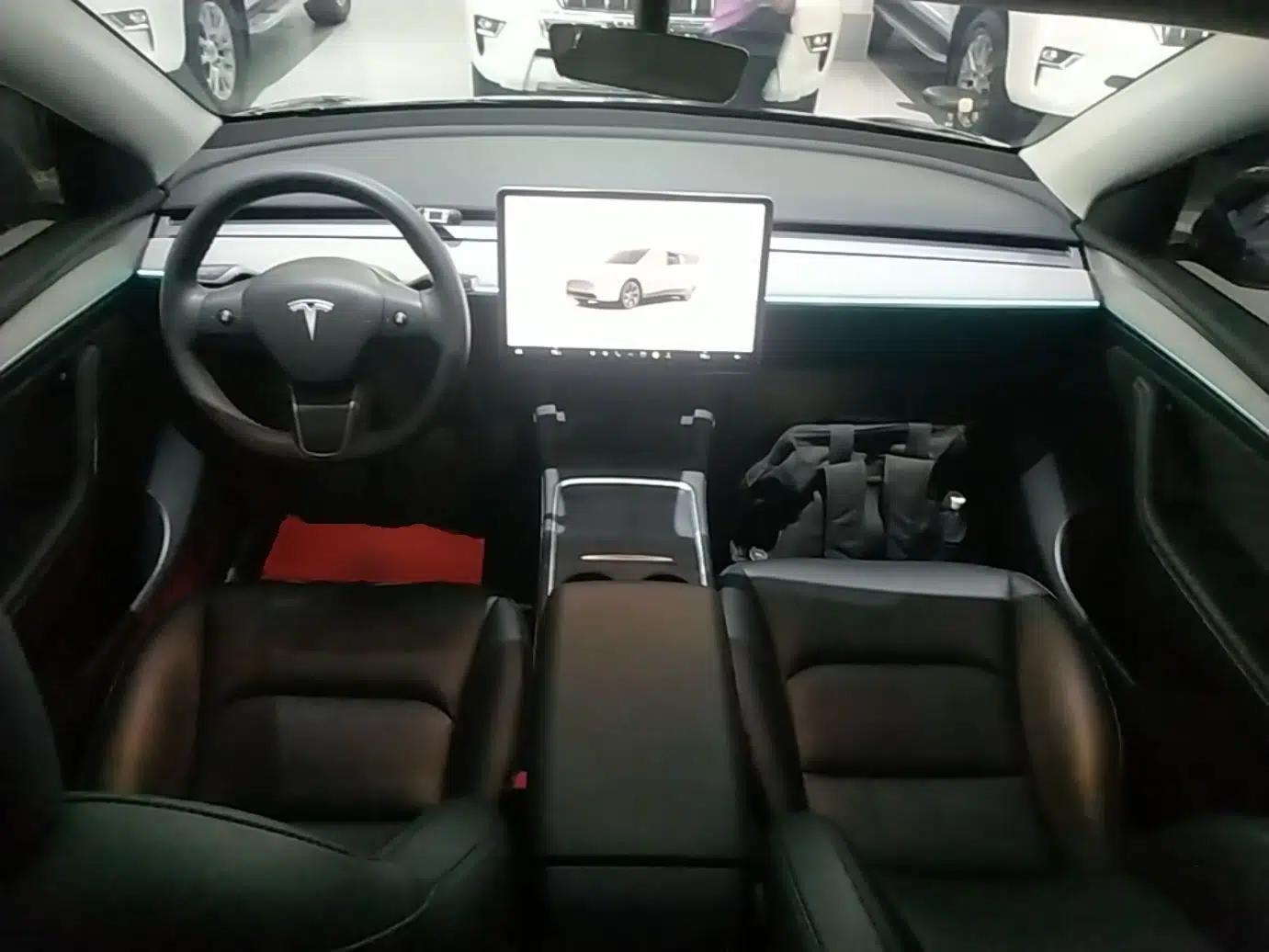 Tesla Model Y 2023 Rear-Wheel-Drive Version — миниатюра 12