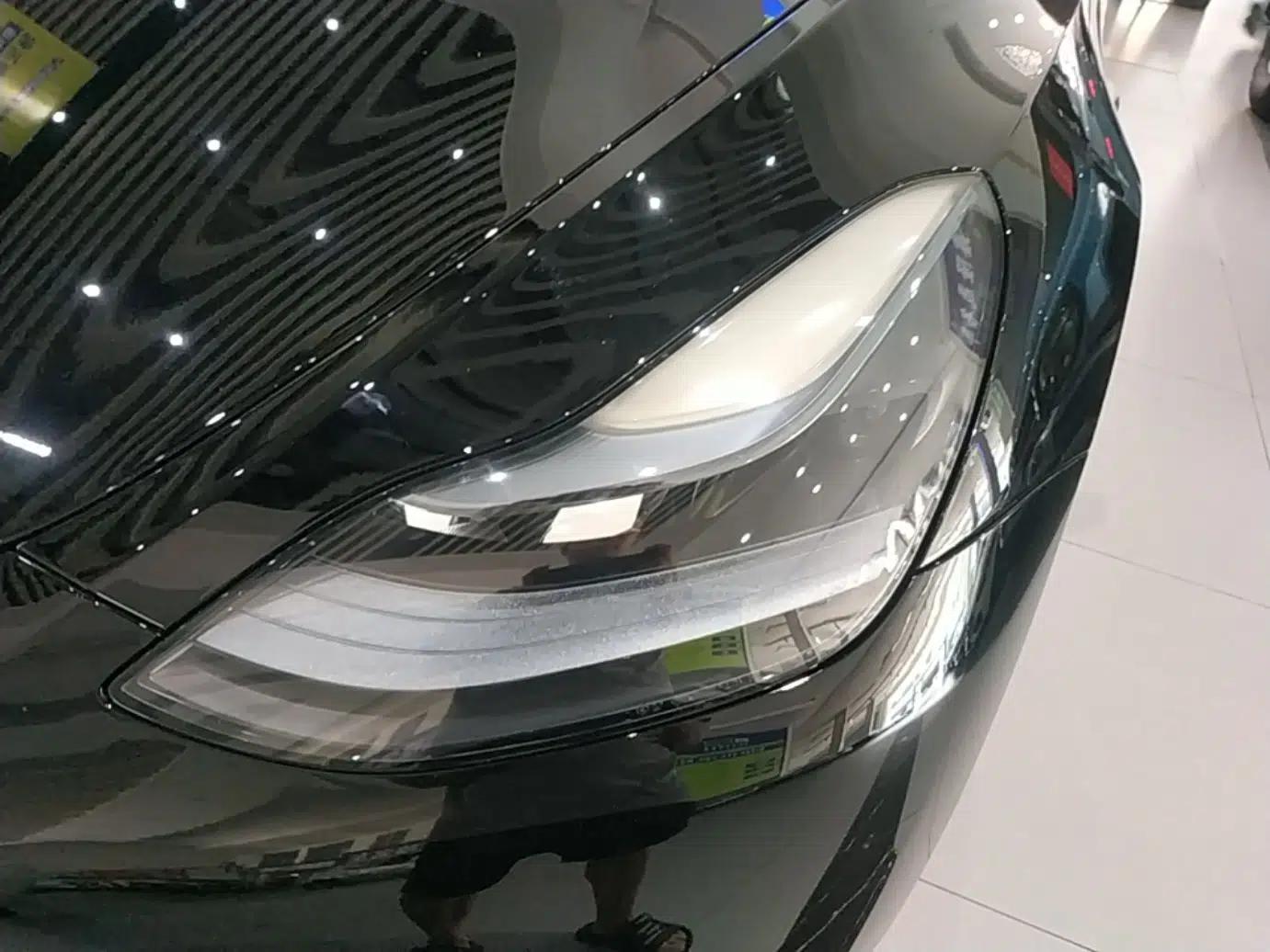 Tesla Model Y 2023 Rear-Wheel-Drive Version — миниатюра 8
