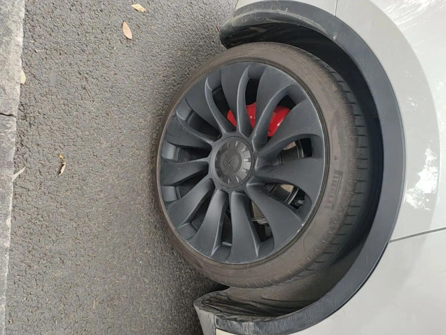 Tesla Model Y 2021 Performance High-Performance All-Wheel-Drive Version — миниатюра 11
