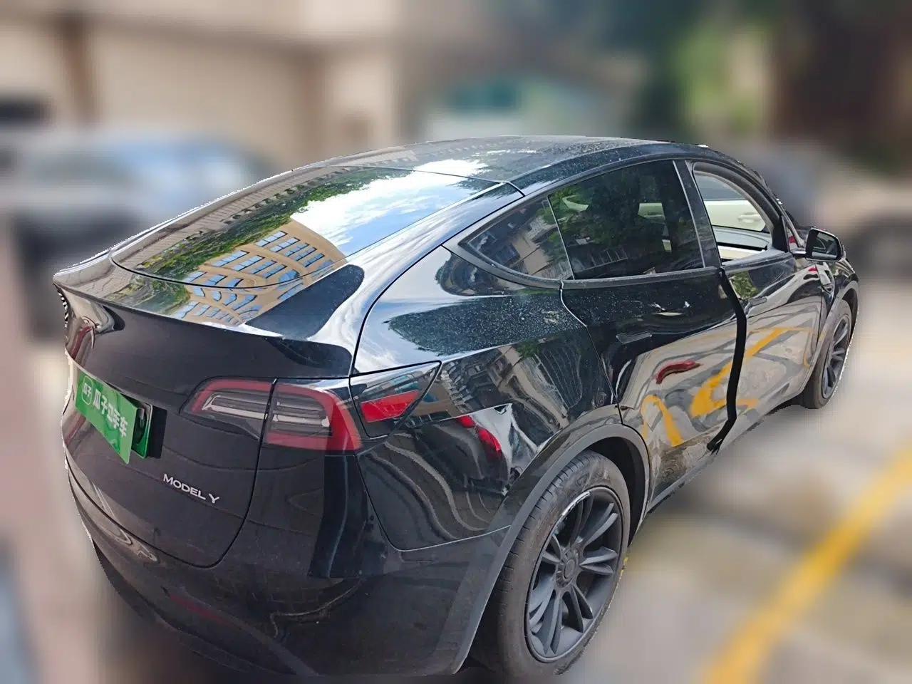 Tesla Model Y 2022 Revised Version Rear-Wheel Drive — миниатюра 4