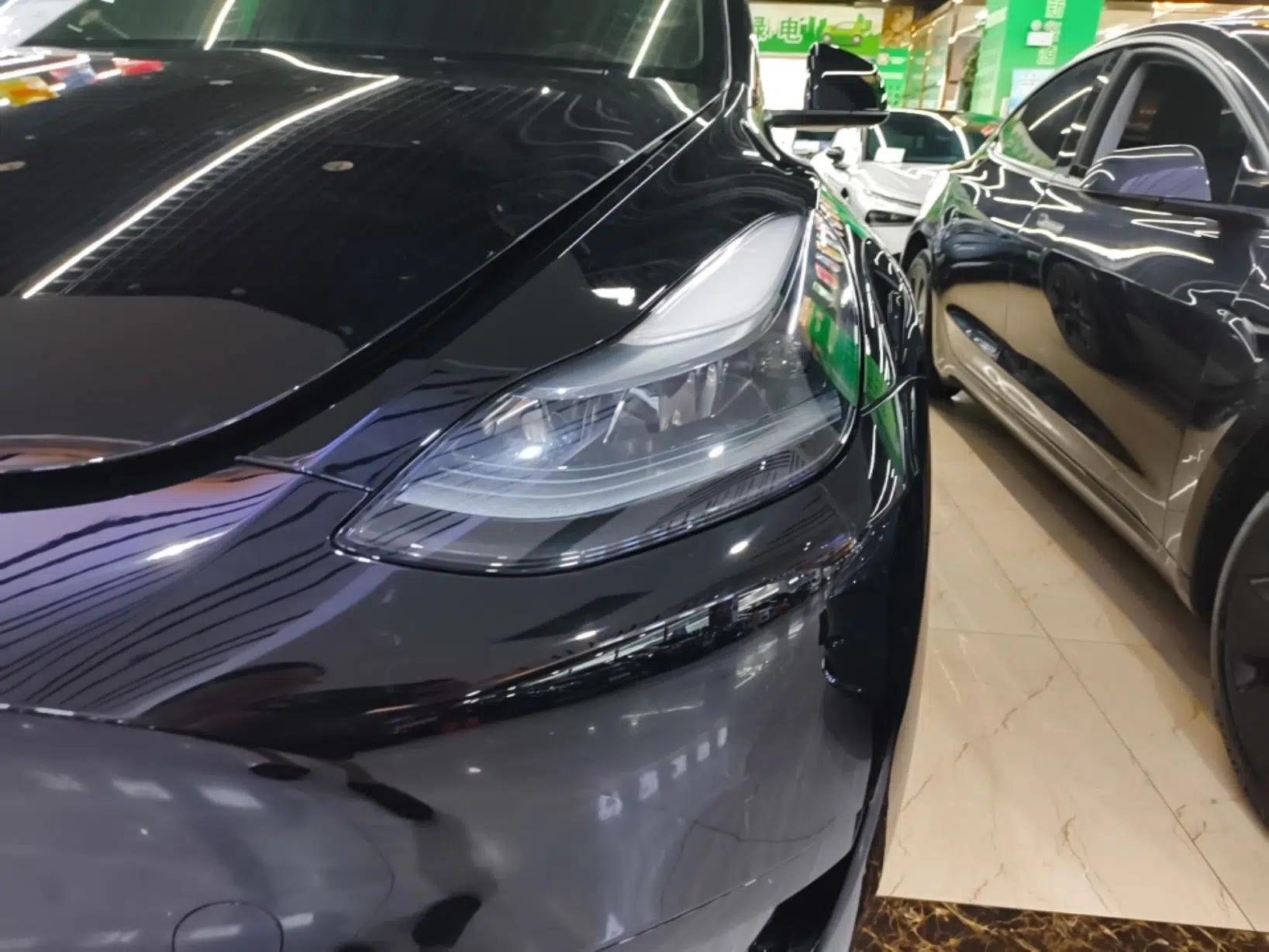 Tesla Model Y 2023 Rear-Wheel-Drive Version — миниатюра 8