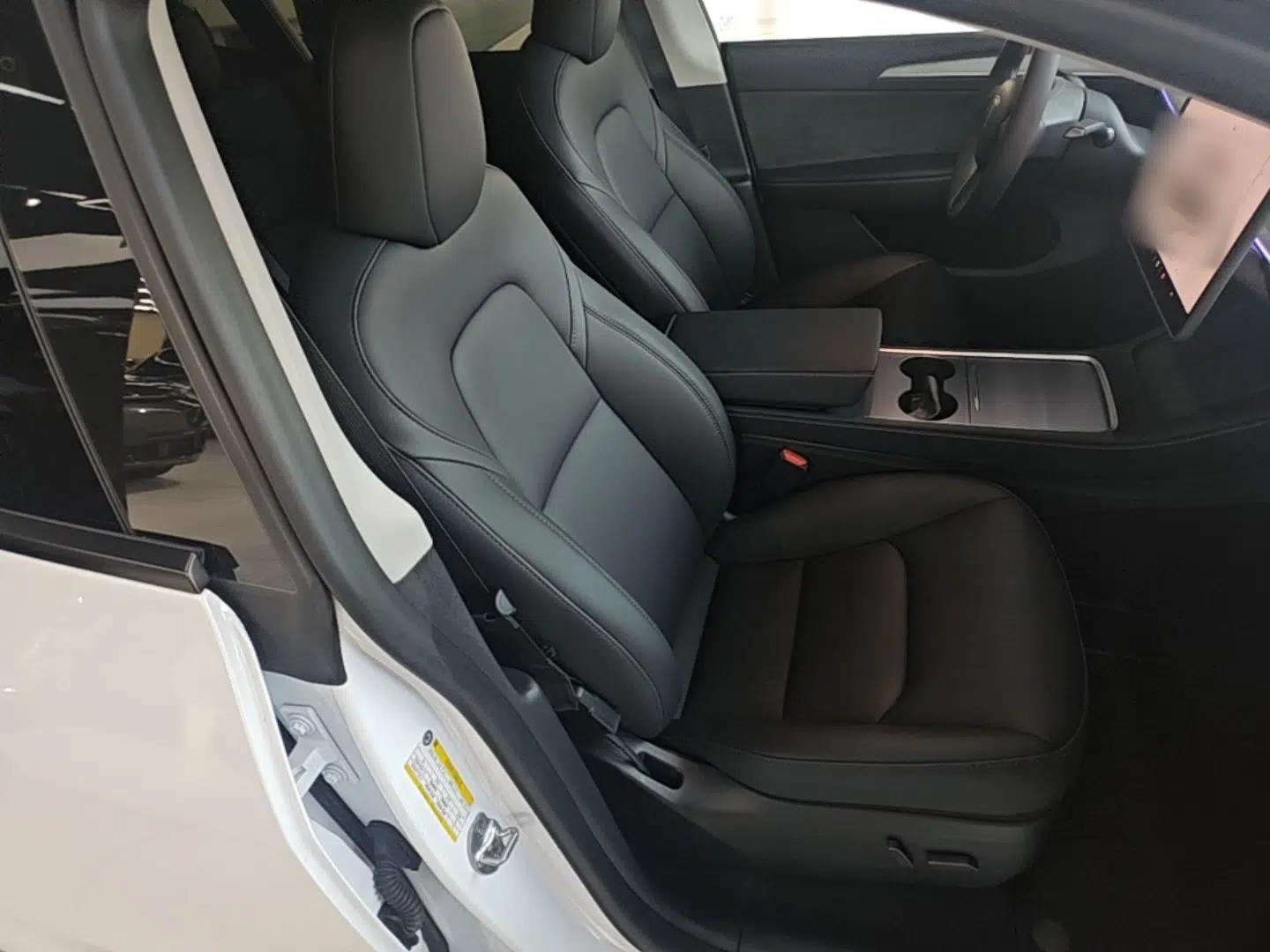 Tesla Model Y 2023 Rear-Wheel-Drive Version — миниатюра 19