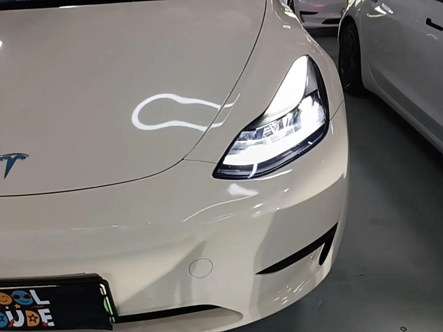 Tesla Model Y 2023 Rear-Wheel-Drive Version — миниатюра 8