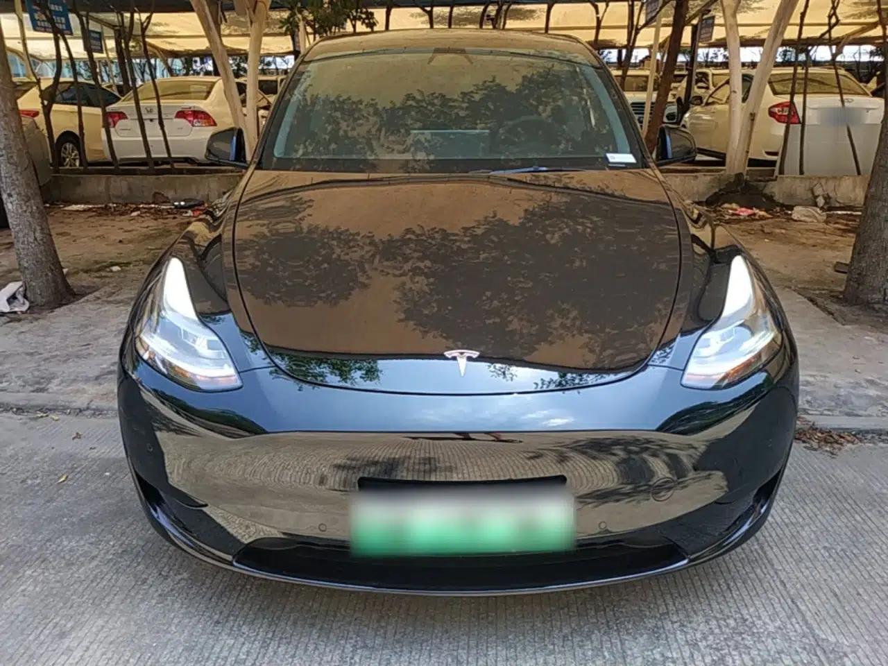 Tesla Model Y 2023 Rear-Wheel-Drive Version — миниатюра 2