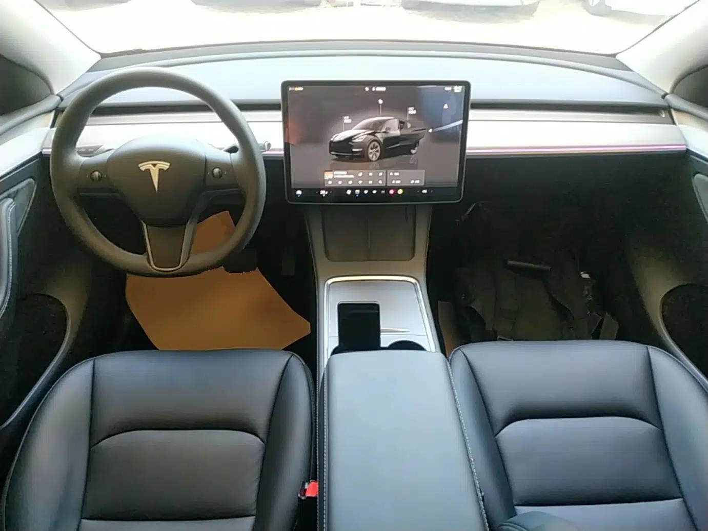 Tesla Model Y 2023 Rear-Wheel-Drive Version — миниатюра 12