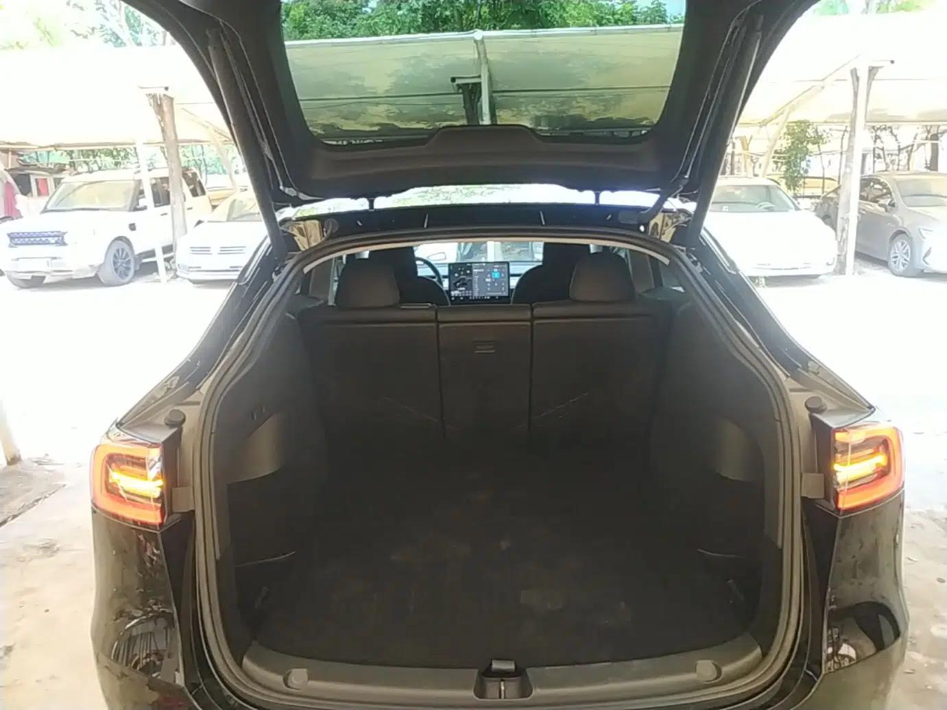 Tesla Model Y 2023 Rear-Wheel-Drive Version — миниатюра 22