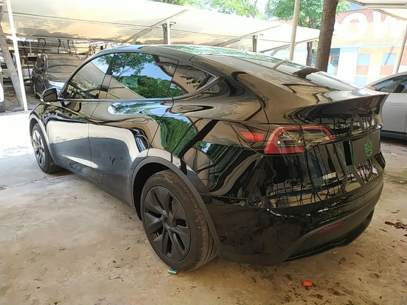 Tesla Model Y 2023 Rear-Wheel-Drive Version — миниатюра 4