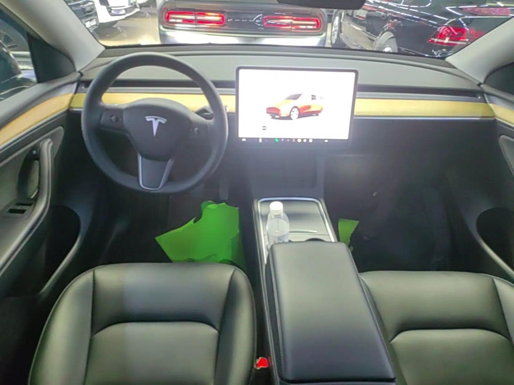 Tesla Model Y 2022 Revised Version Rear-Wheel Drive — миниатюра 12