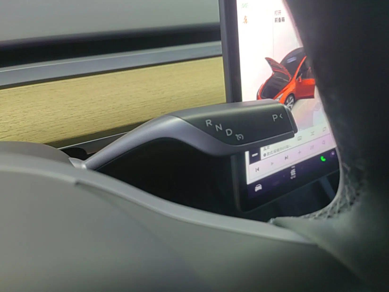 Tesla Model Y 2022 Revised Version Rear-Wheel Drive — миниатюра 16