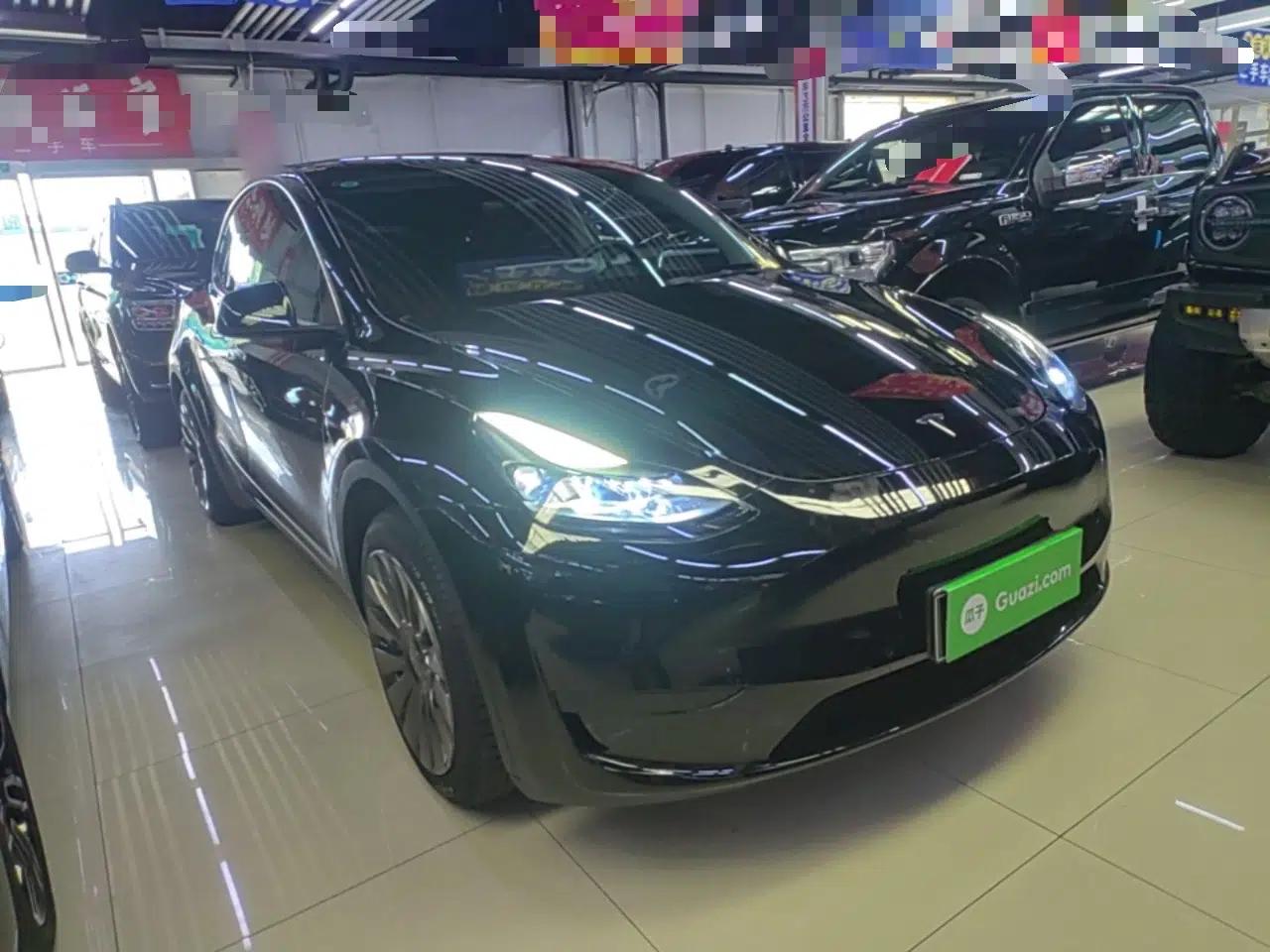 Tesla Model Y 2022 Revised Version Rear-Wheel Drive — миниатюра 3