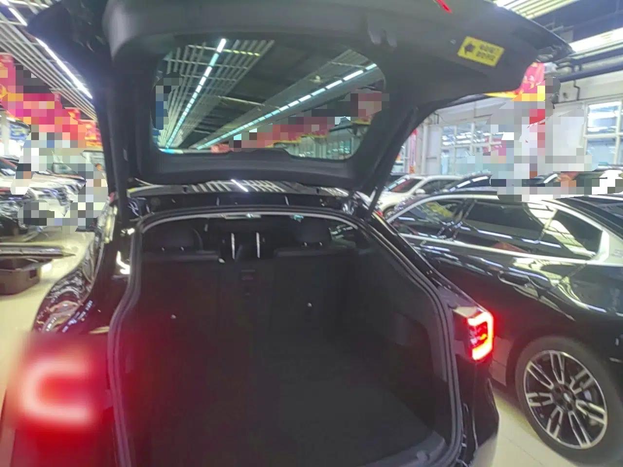 Tesla Model Y 2022 Revised Version Rear-Wheel Drive — миниатюра 22