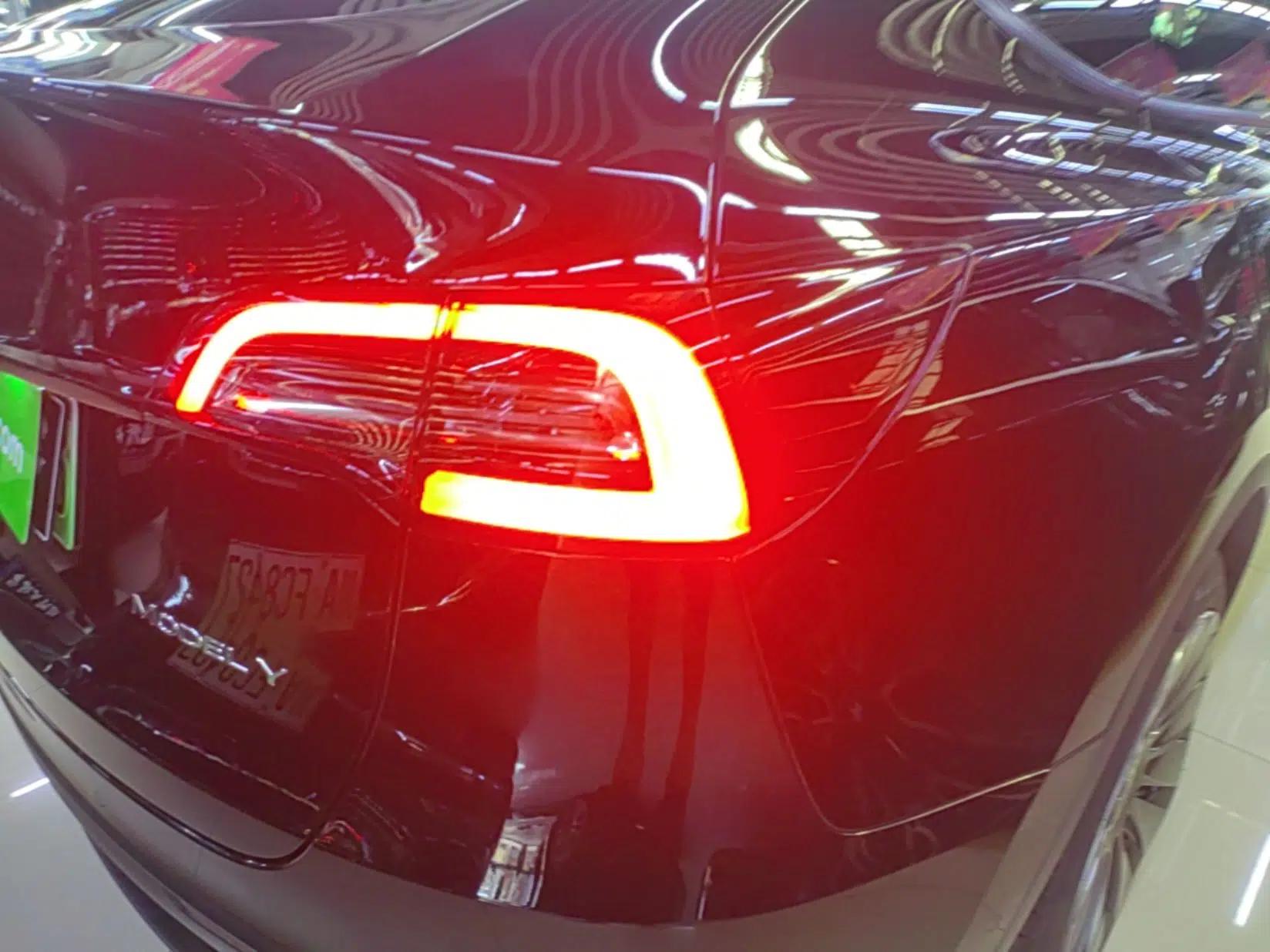 Tesla Model Y 2022 Revised Version Rear-Wheel Drive — миниатюра 9