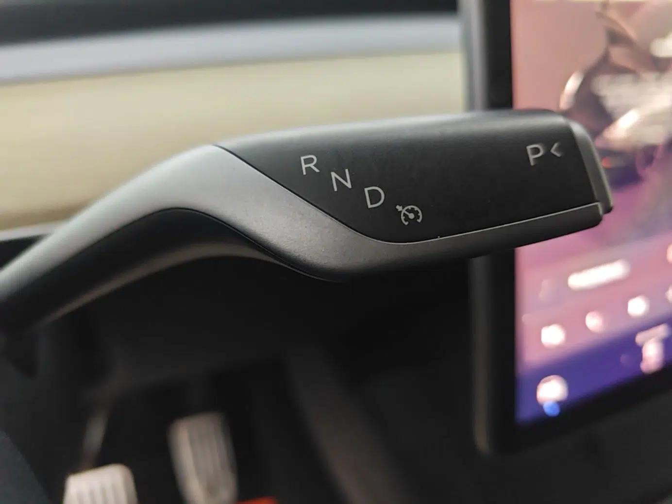 Tesla Model Y 2022 Rear-Wheel-Drive Version — миниатюра 21
