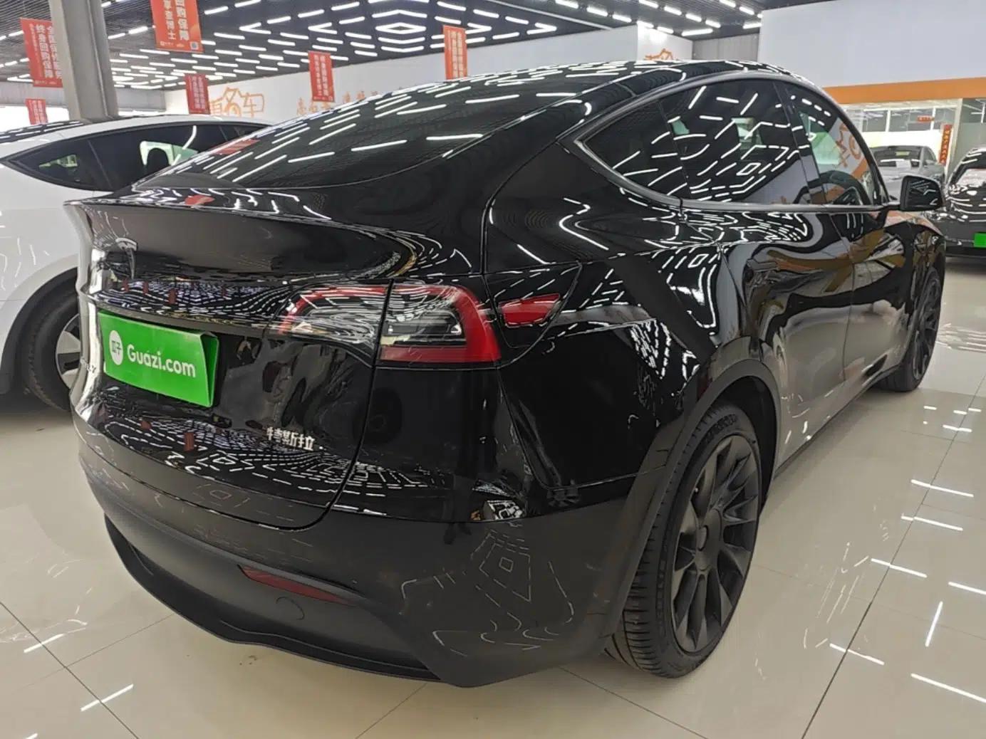Tesla Model Y 2022 Rear-Wheel-Drive Version — миниатюра 6