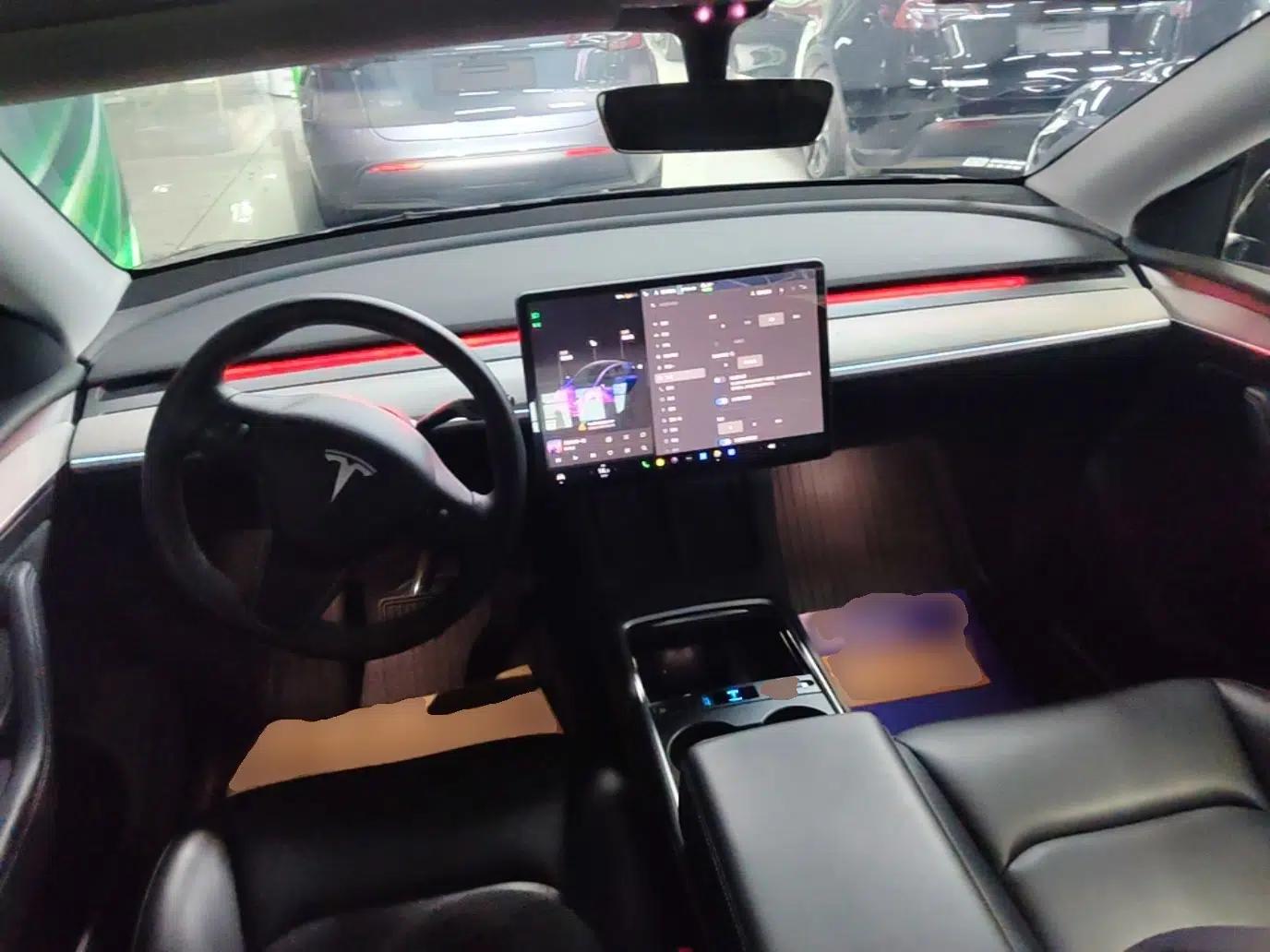 Tesla Model Y 2023 Rear-Wheel-Drive Version — миниатюра 12