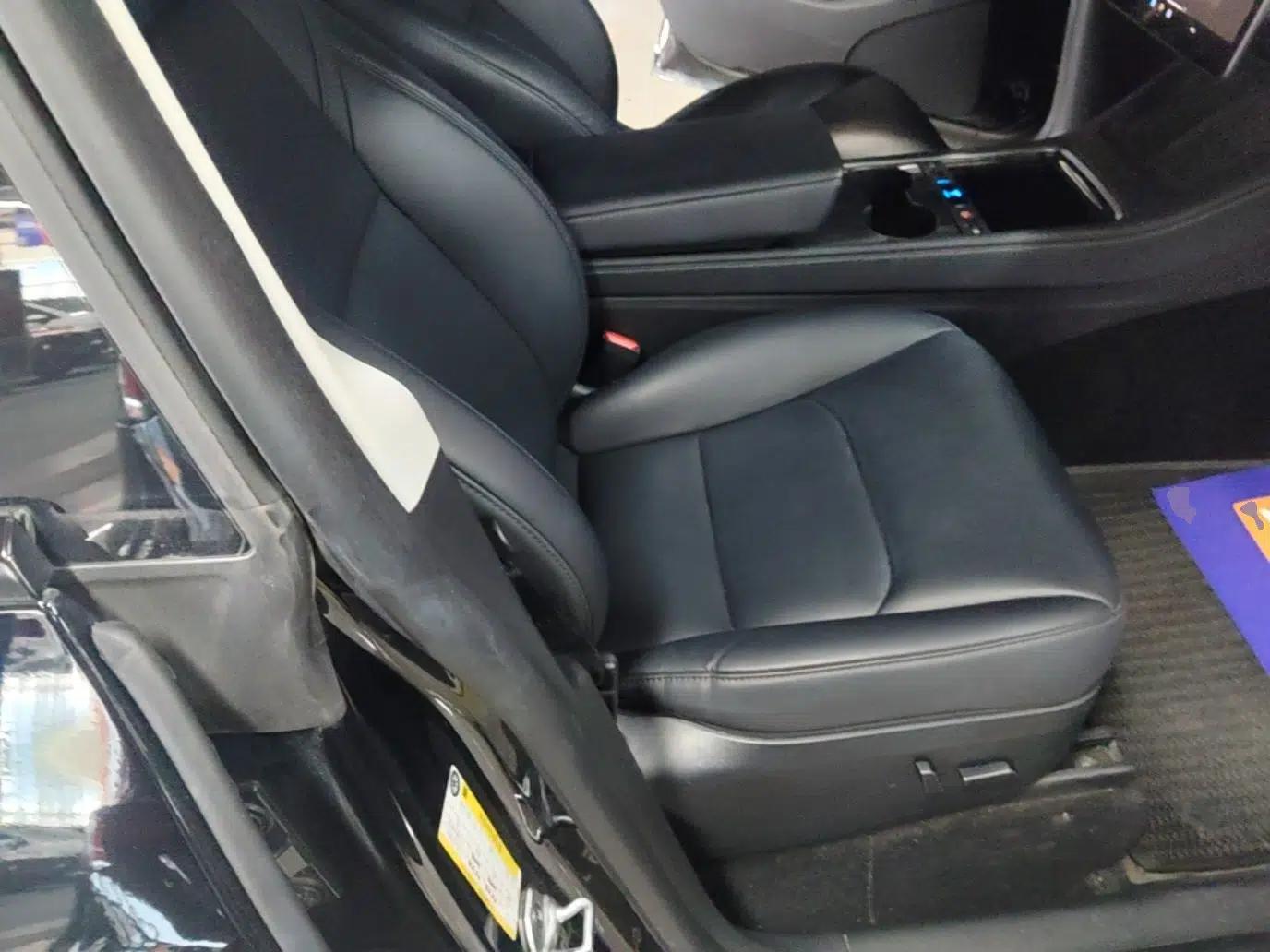 Tesla Model Y 2023 Rear-Wheel-Drive Version — миниатюра 19