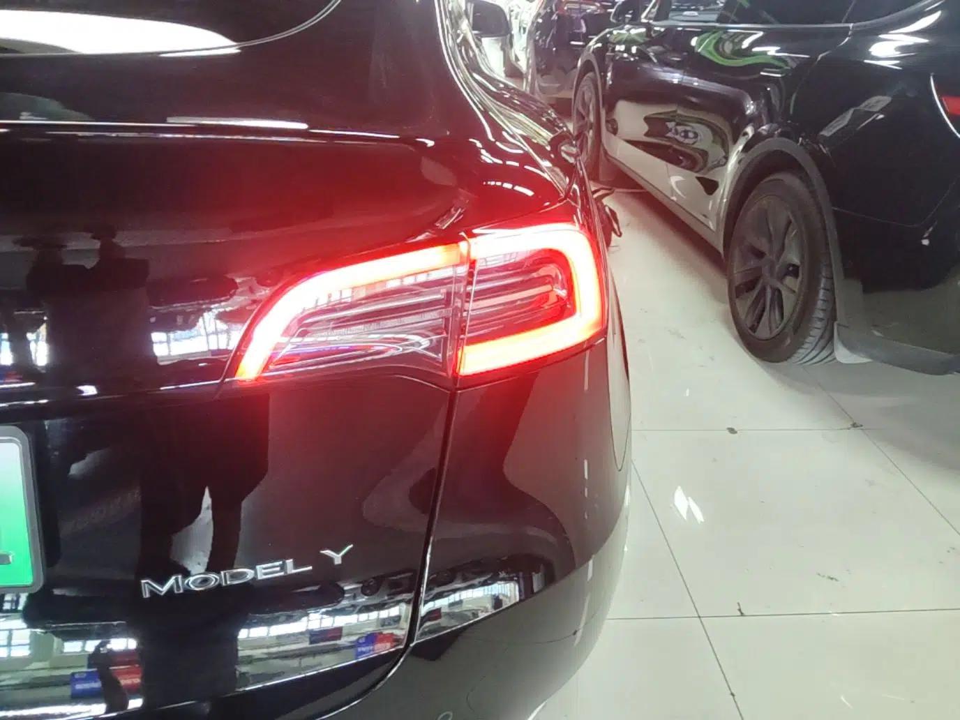 Tesla Model Y 2023 Rear-Wheel-Drive Version — миниатюра 9