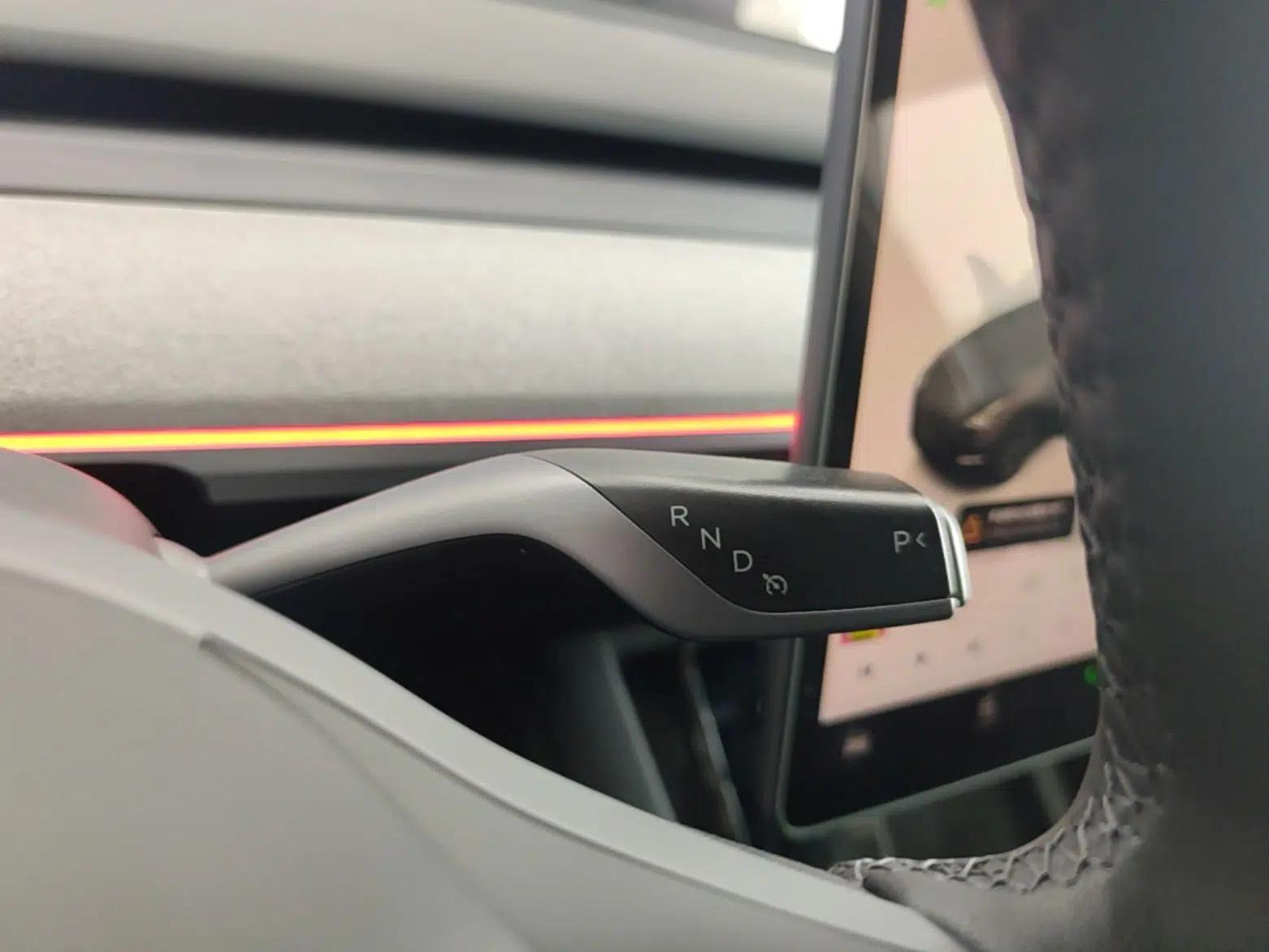 Tesla Model Y 2023 Rear-Wheel-Drive Version — миниатюра 16
