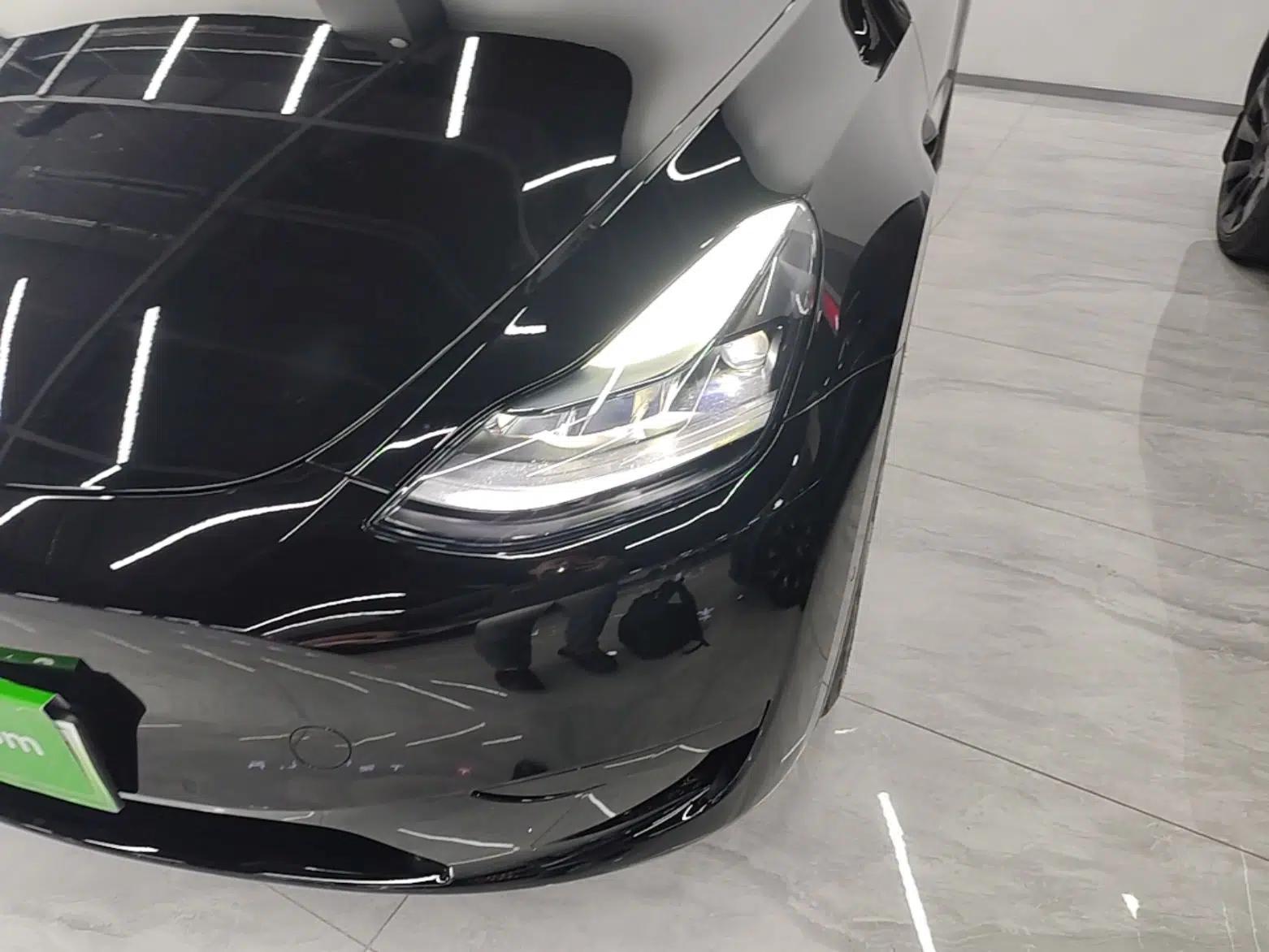 Tesla Model Y 2023 Rear-Wheel-Drive Version — миниатюра 8