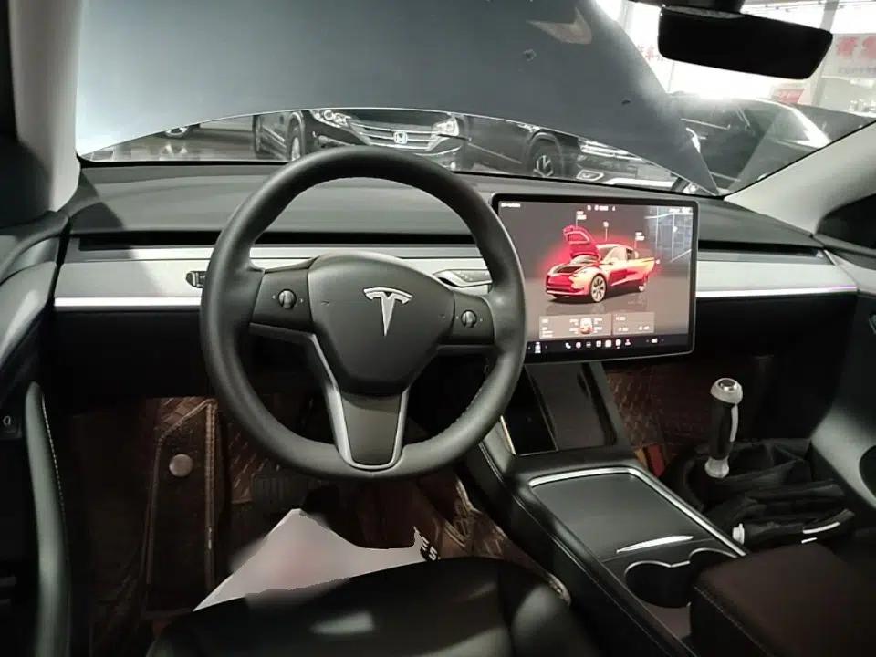 Tesla Model Y 2024 Rear-Wheel-Drive Version — миниатюра 12