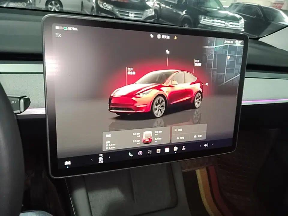 Tesla Model Y 2024 Rear-Wheel-Drive Version — миниатюра 15