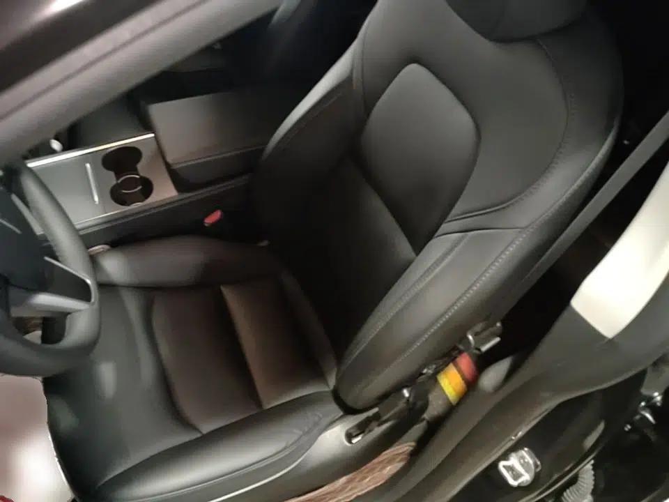 Tesla Model Y 2024 Rear-Wheel-Drive Version — миниатюра 17