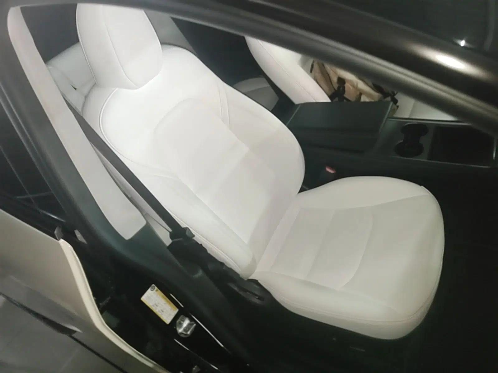 Tesla Model Y 2022 Revised Version Rear-Wheel Drive — миниатюра 19