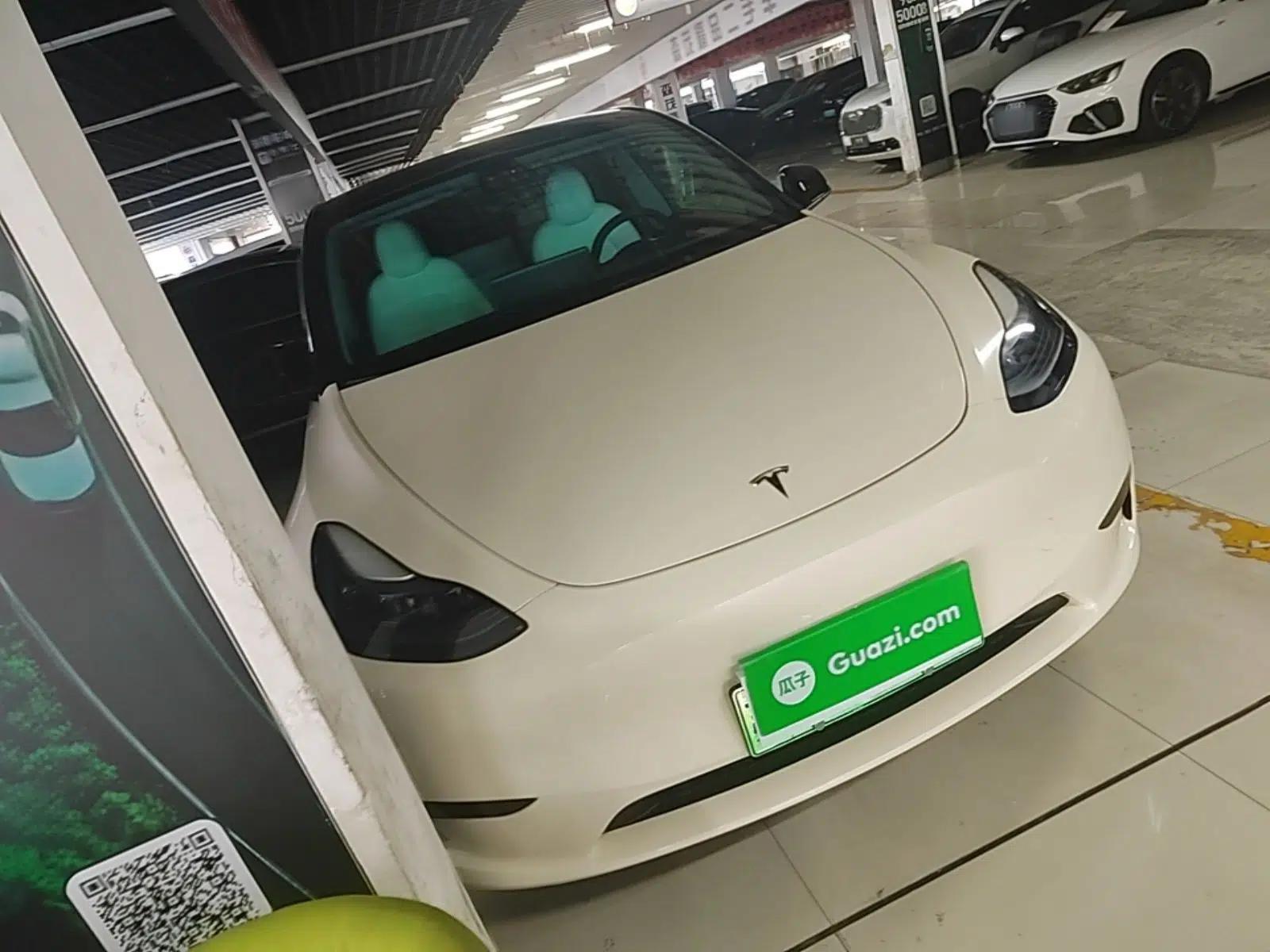 Tesla Model Y 2022 Revised Version Rear-Wheel Drive — миниатюра 3