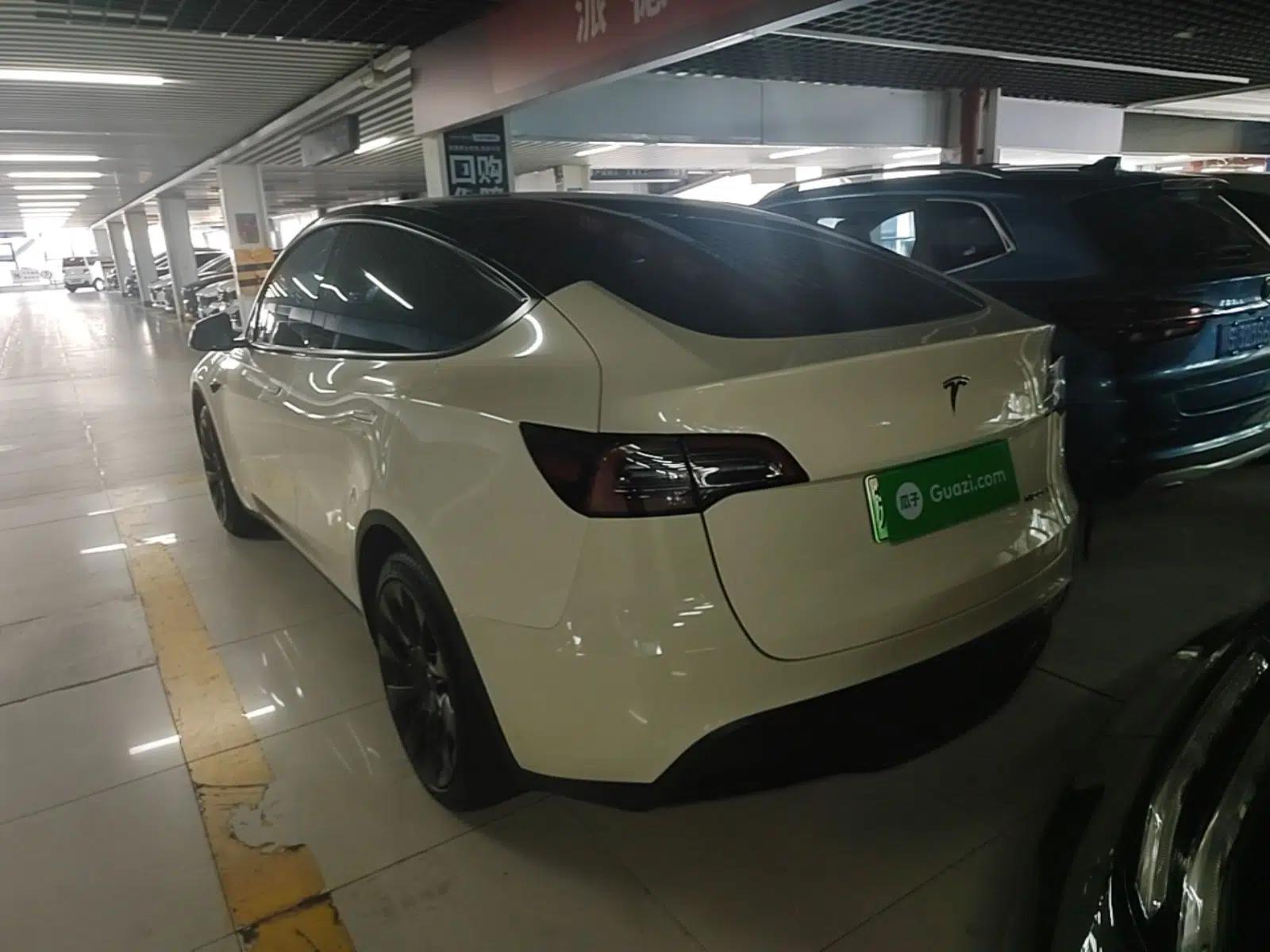 Tesla Model Y 2022 Revised Version Rear-Wheel Drive — миниатюра 4