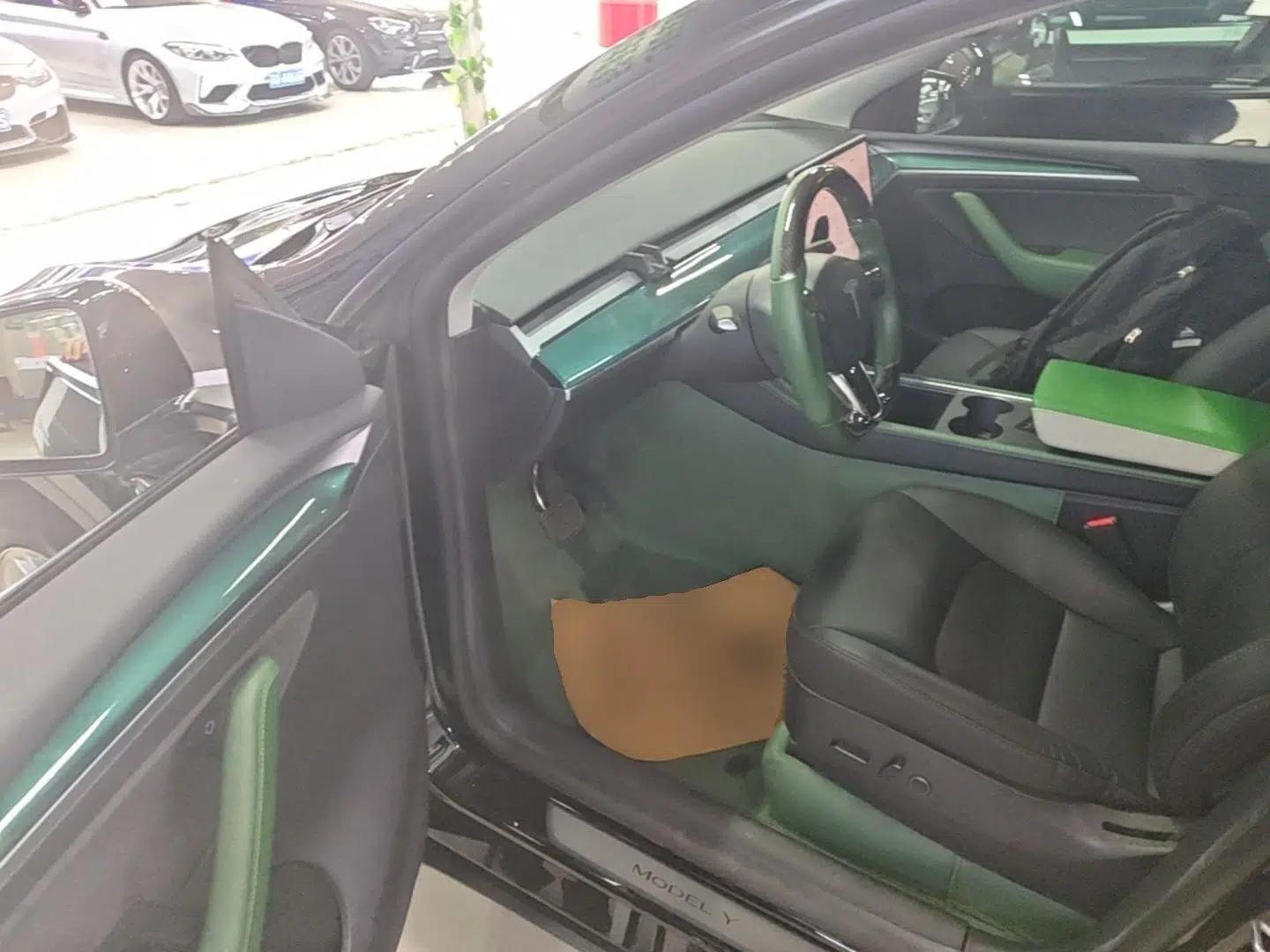 Tesla Model Y 2022 Revised Version Rear-Wheel Drive — миниатюра 18
