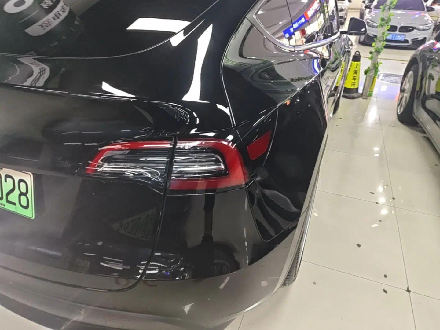 Tesla Model Y 2022 Revised Version Rear-Wheel Drive — миниатюра 9