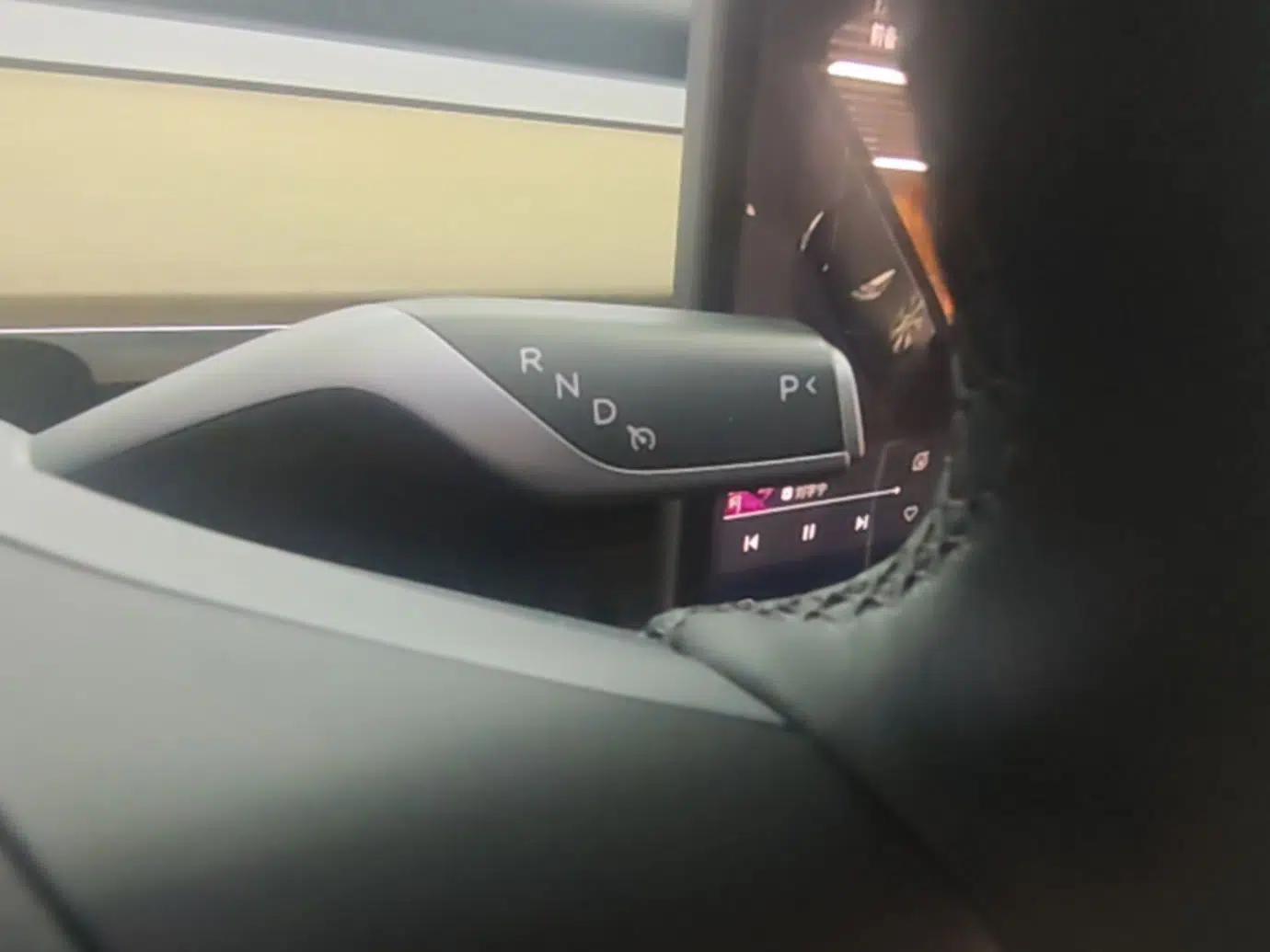 Tesla Model Y 2022 Revised Version Long-Range All-Wheel Drive — миниатюра 21