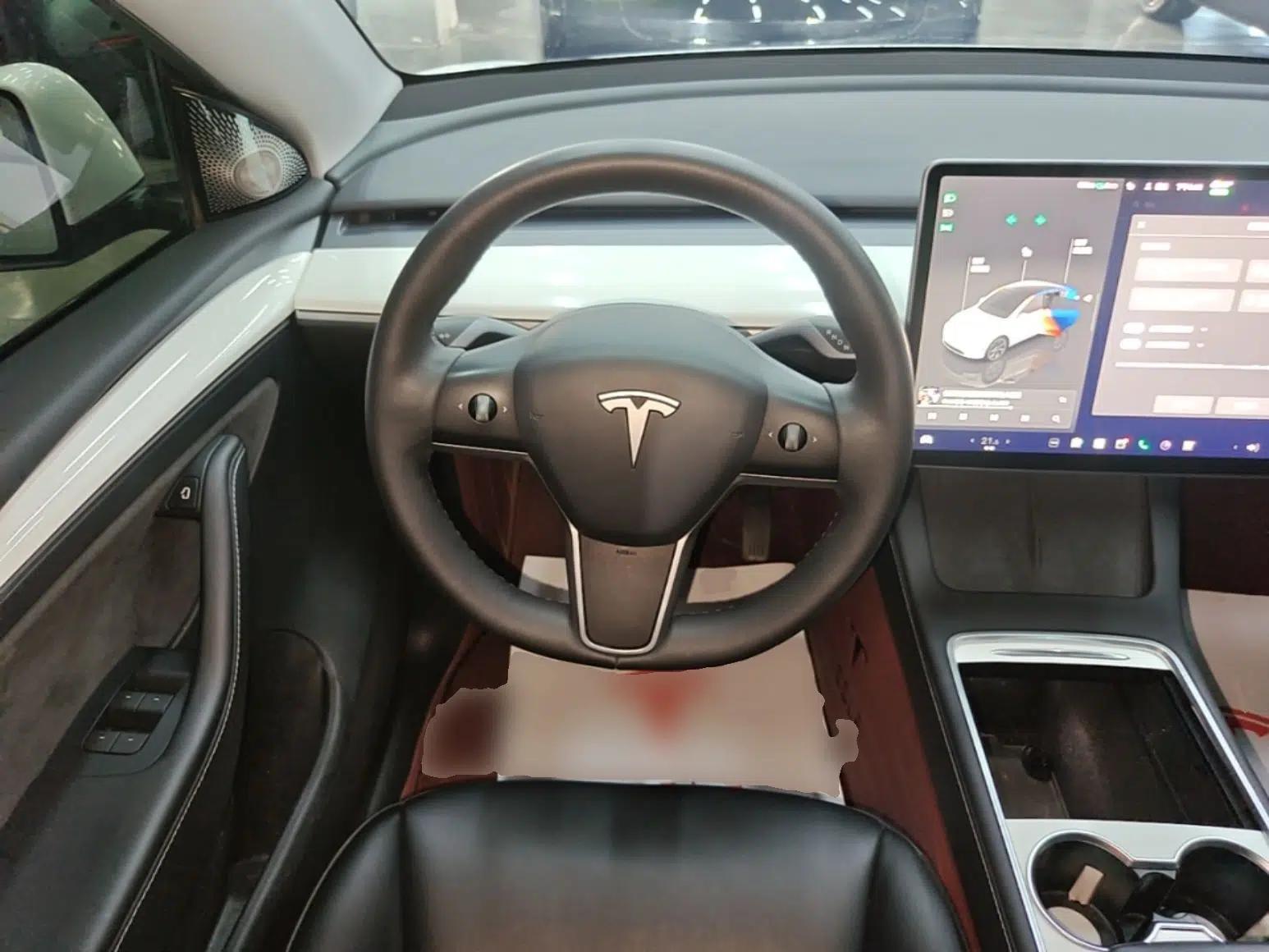 Tesla Model Y 2024 Rear-Wheel-Drive Version — миниатюра 13