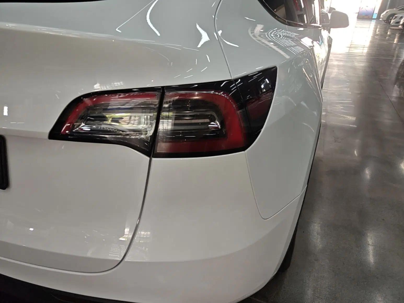 Tesla Model Y 2024 Rear-Wheel-Drive Version — миниатюра 9