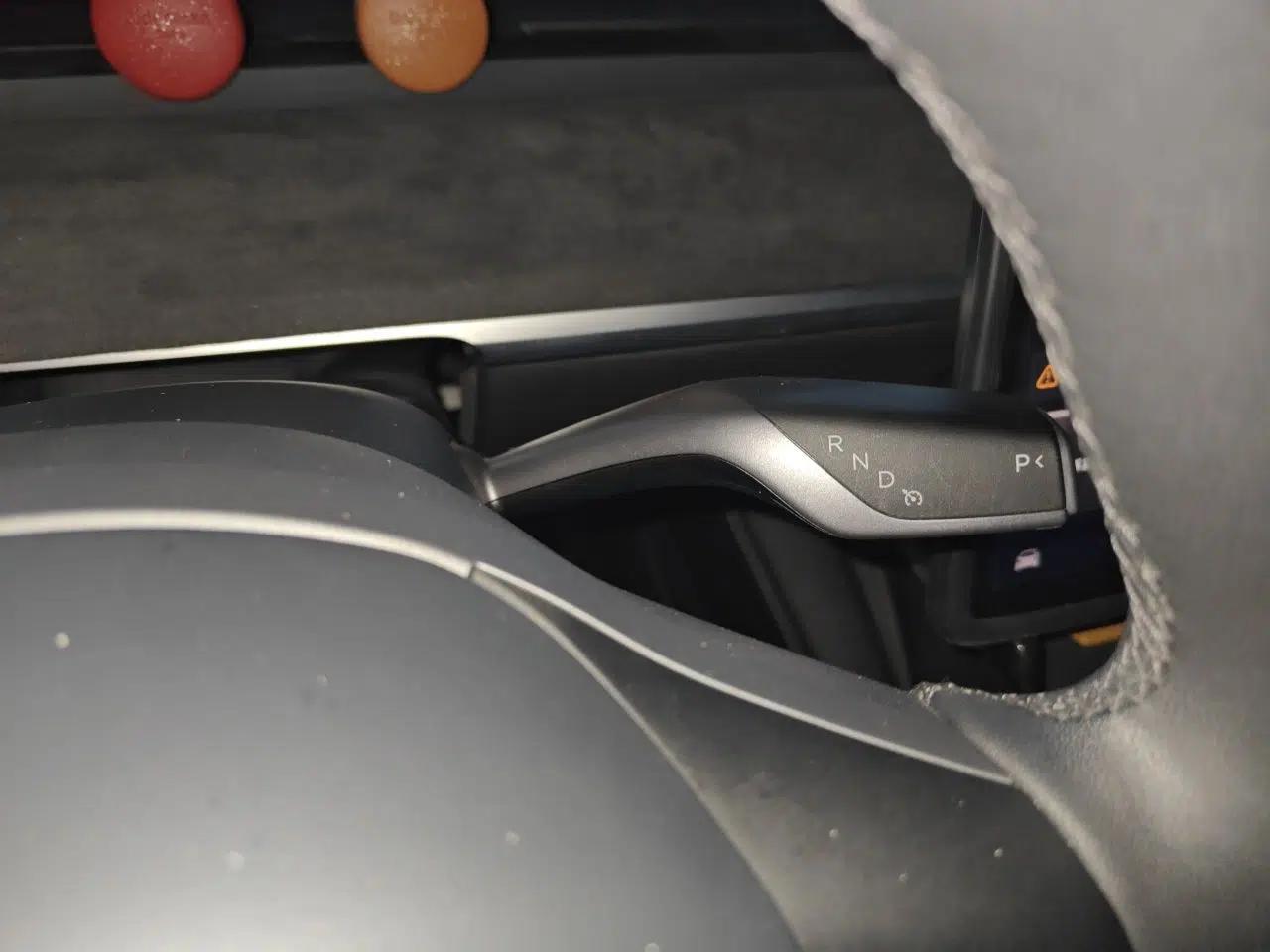 Tesla Model Y 2024 Rear-Wheel-Drive Version — миниатюра 14