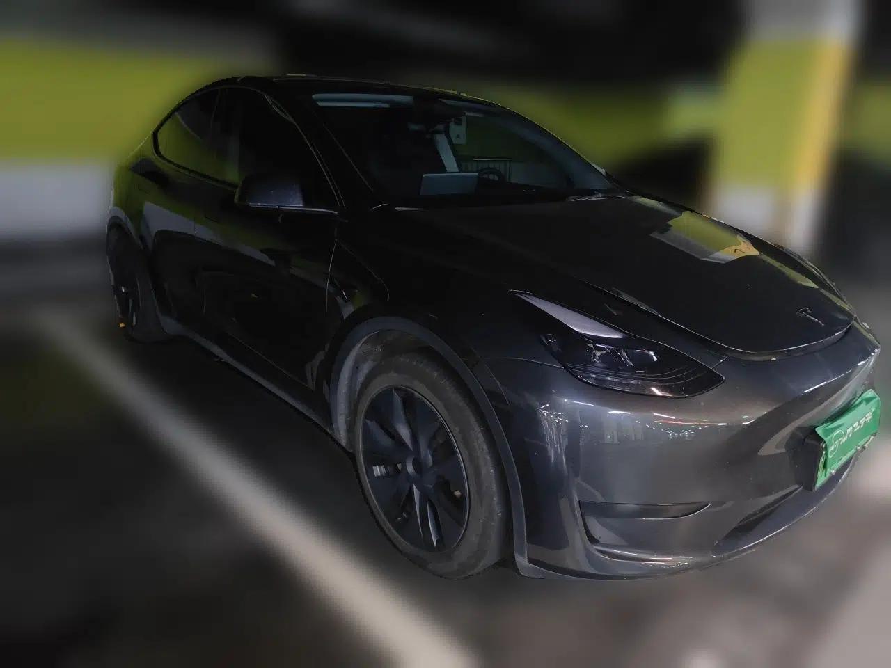 Tesla Model Y 2024 Rear-Wheel-Drive Version — миниатюра 3
