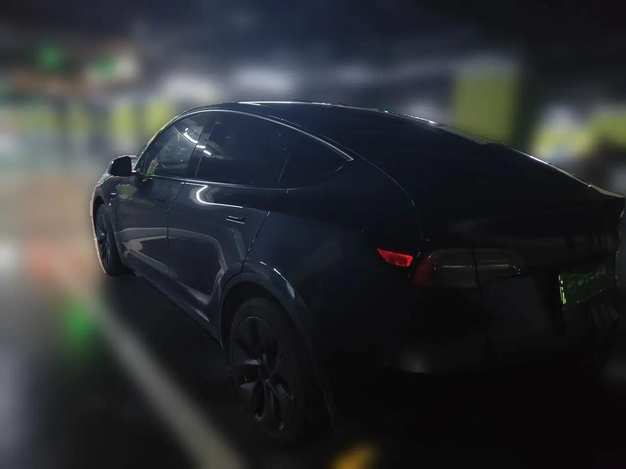 Tesla Model Y 2024 Rear-Wheel-Drive Version — миниатюра 4