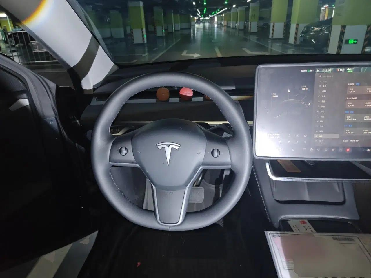 Tesla Model Y 2024 Rear-Wheel-Drive Version — миниатюра 10