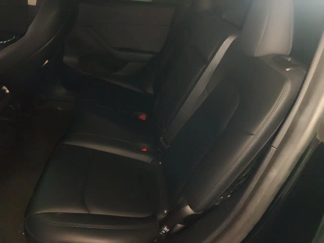 Tesla Model Y 2022 Revised Version Rear-Wheel Drive — миниатюра 14